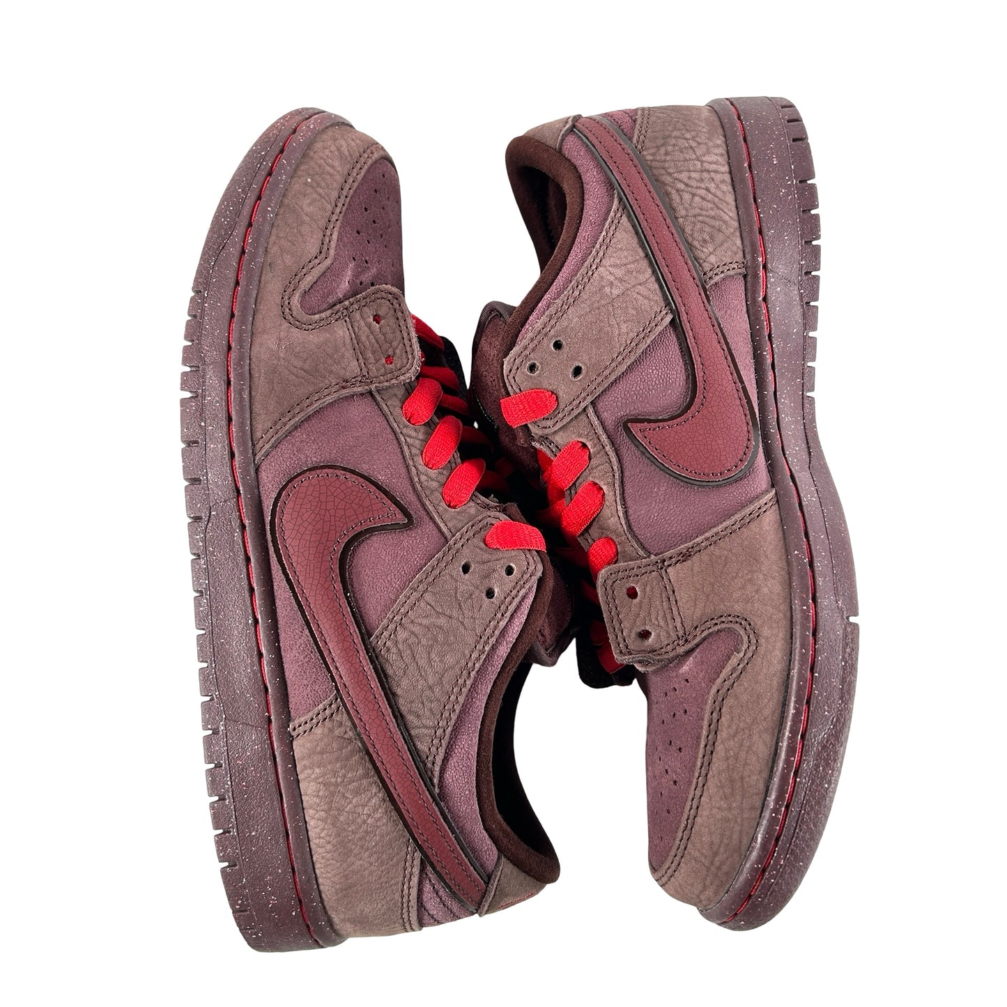 FN0619 600 Nike SB Dunk Low “City of Love” [USED] - 9 M (Used)