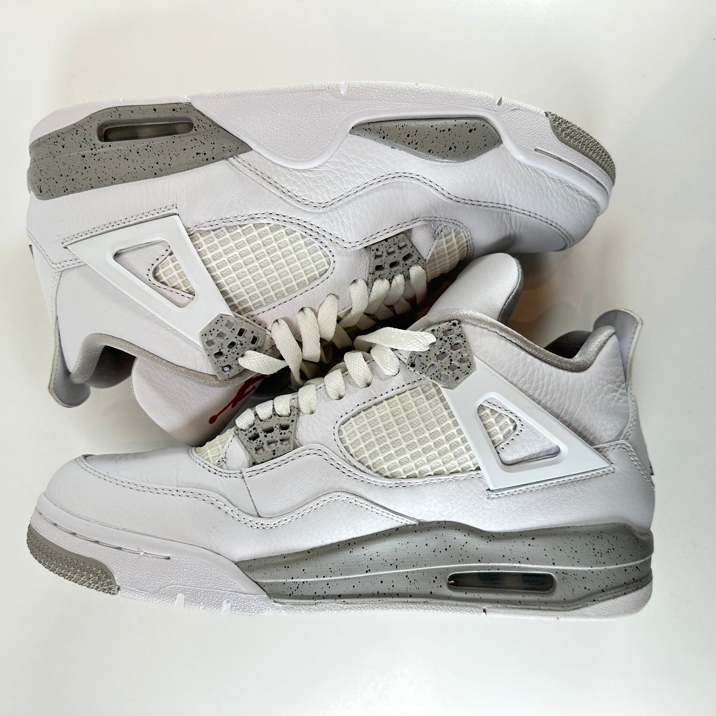 CT8527 100 Jordan 4 Retro White Oreo [USED] - 9 M (Used)