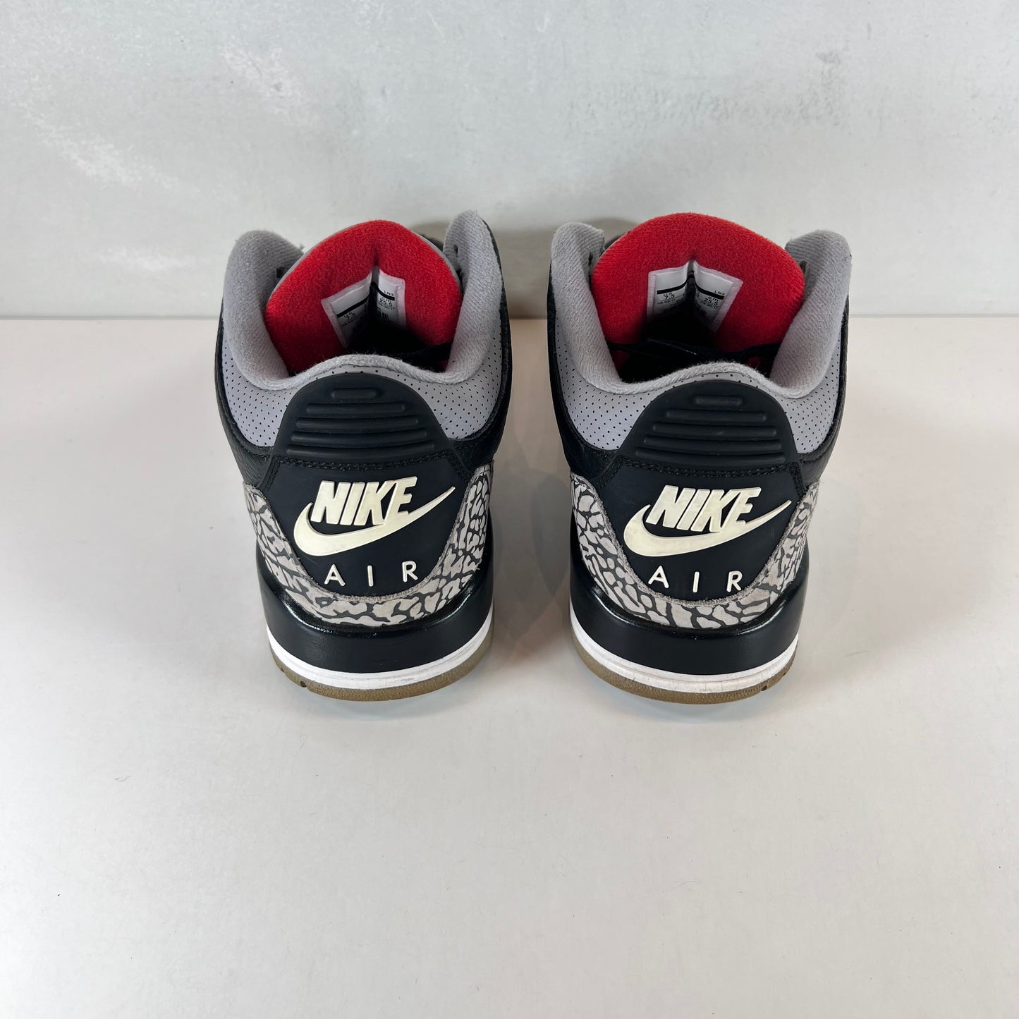 854262 001 Jordan 3 Black Cement 2018 [USED] - 7.5 M (Used)