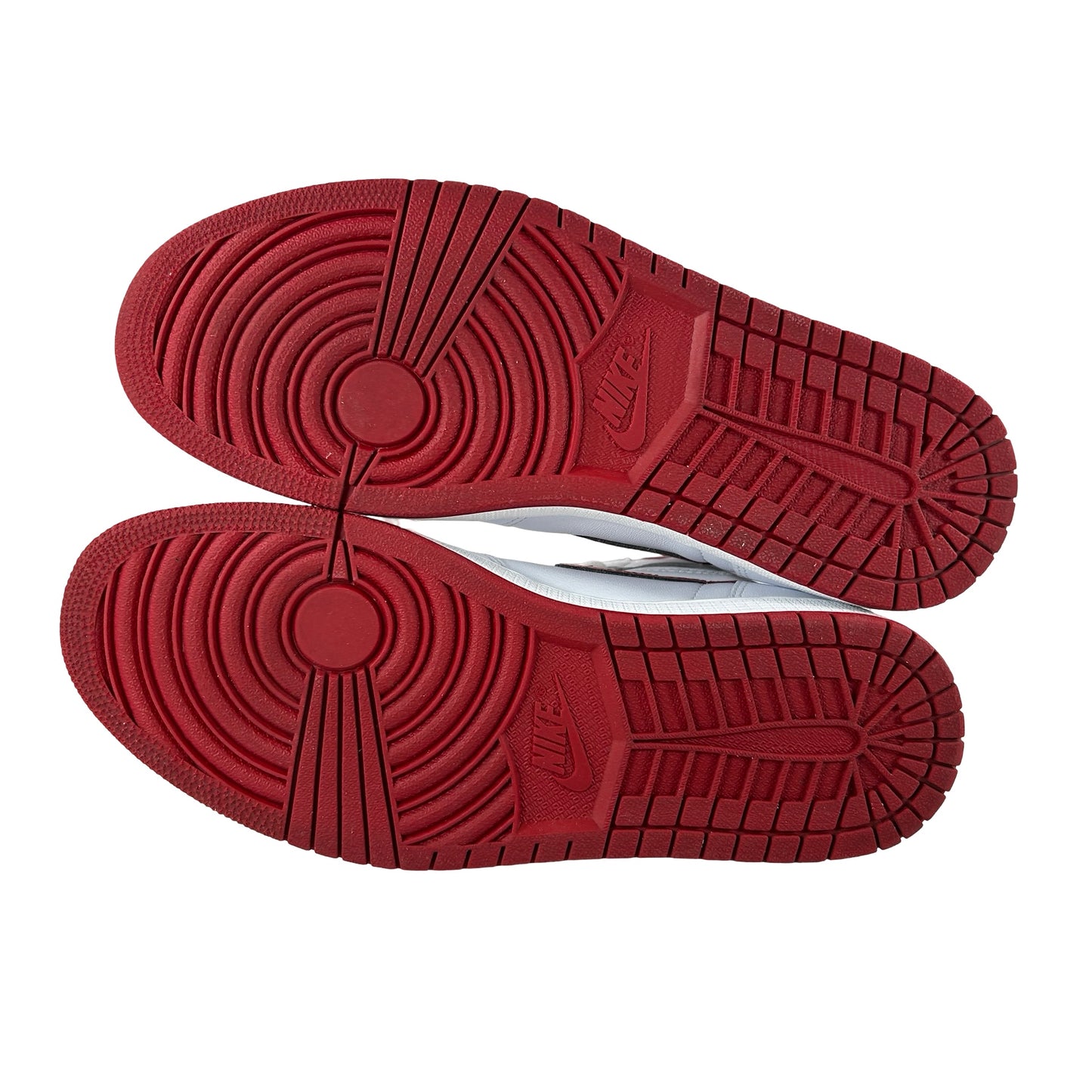 555088 103 Jordan 1 Retro Metallic Red (2017) [USED] - 9.5 M (Used)