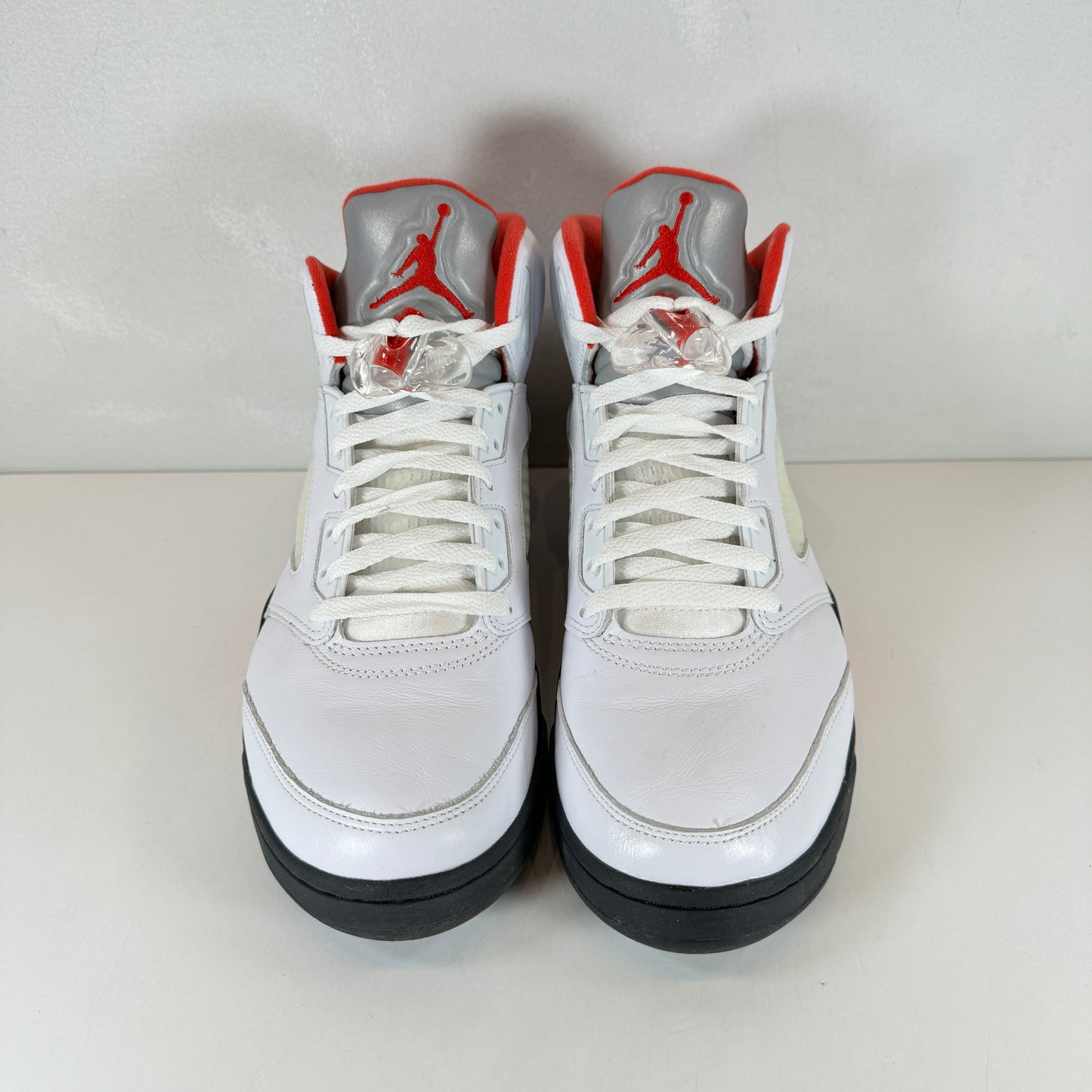 DA1911 102 Jordan 5 Fire Red [USED] - 9.5 M (Used2)