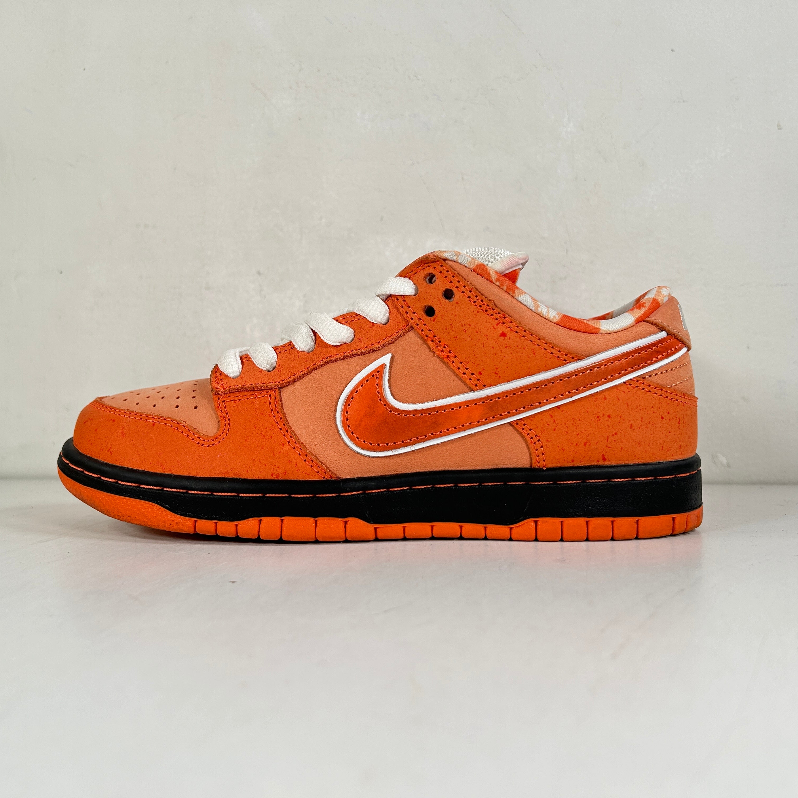 FD8776 800 Nike SB Dunk Low Concepts Orange Lobster [USED] - 6 M