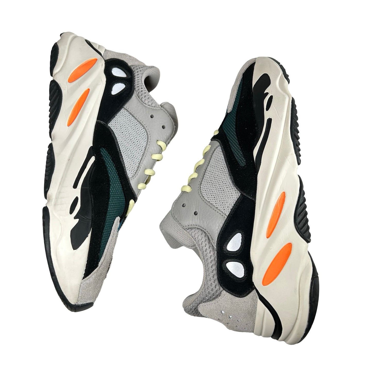 B75571 Yeezy 700 Wave Runner [USED] - 9.5 M (Used) (No Box)