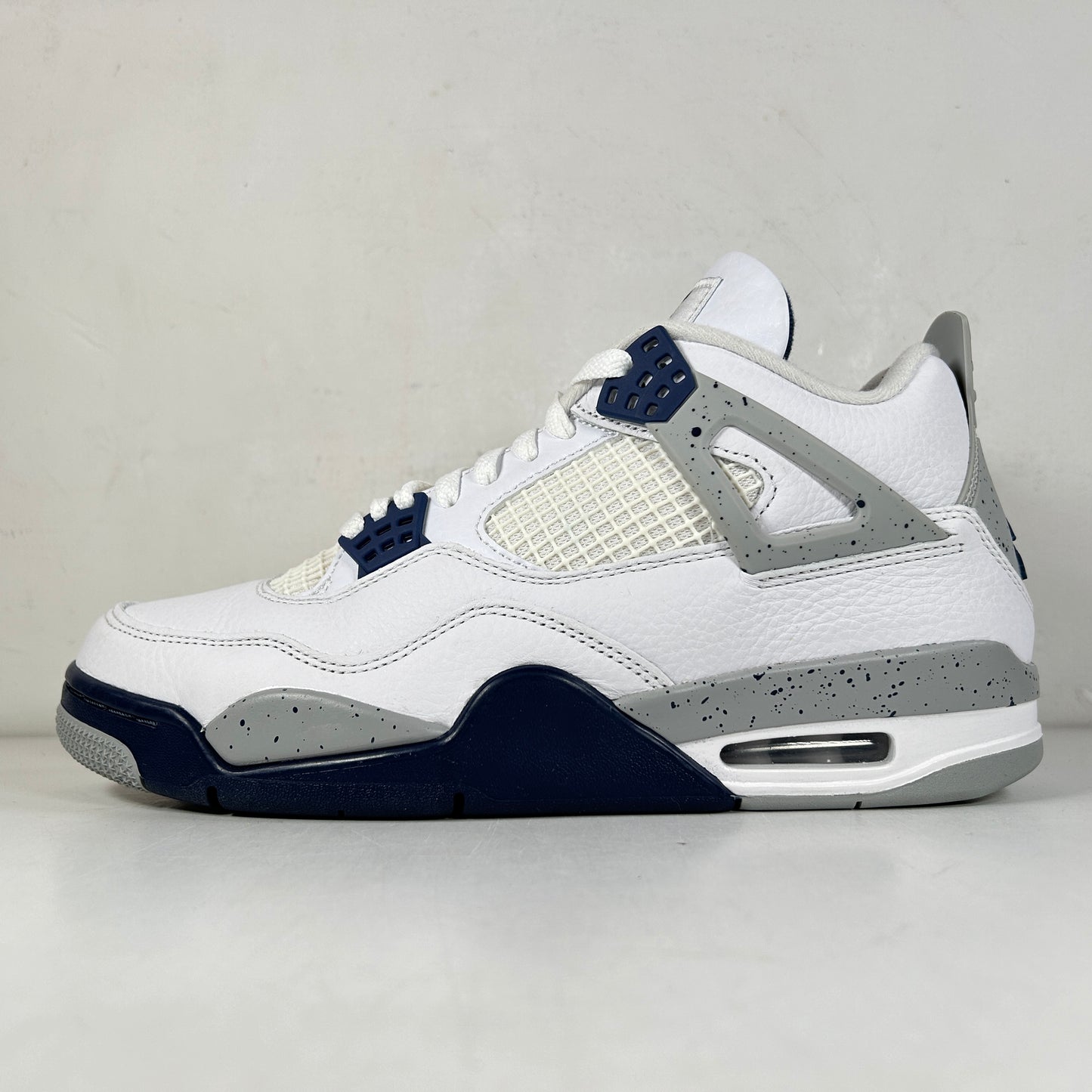 DH6927 140 Jordan 4 Retro Midnight Navy [USED] - 9 M (Used2)