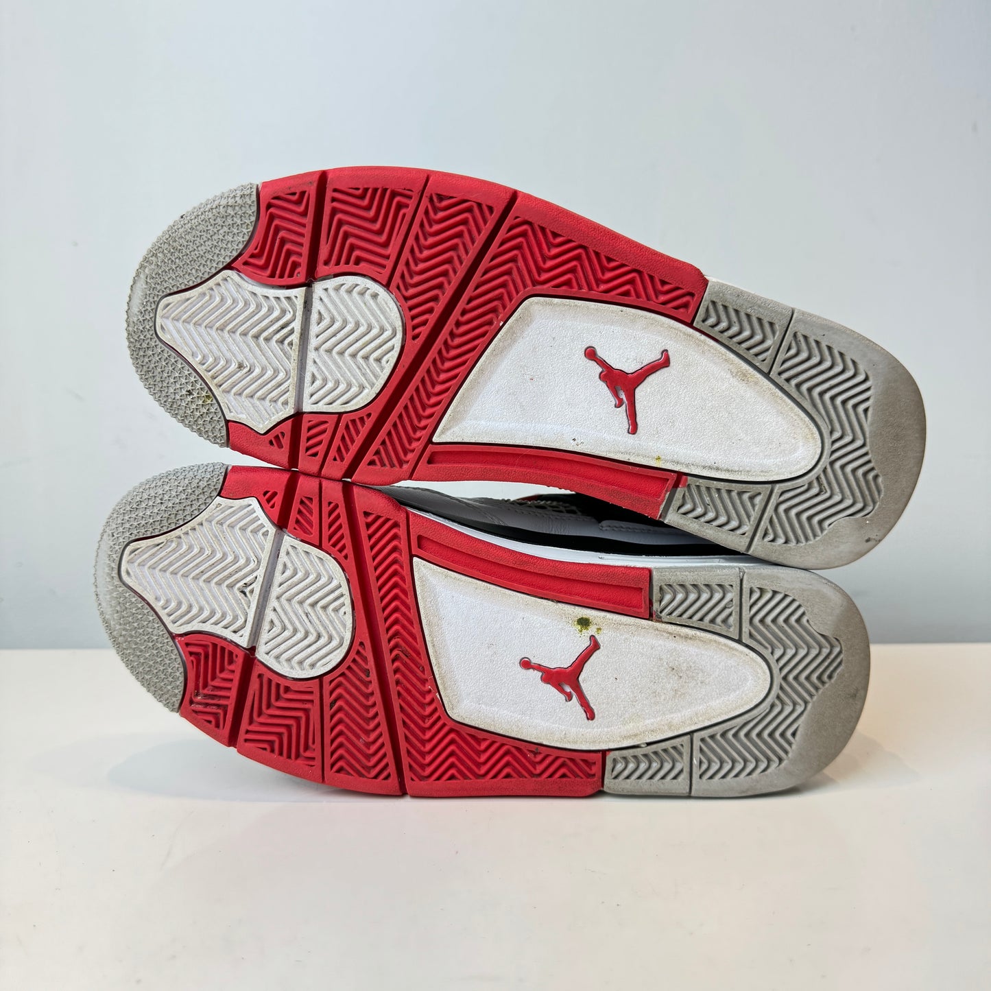 408452 160 Jordan 4 Retro Fire Red (2020) (GS) [USED] - 5 Y (Used) (No Box)