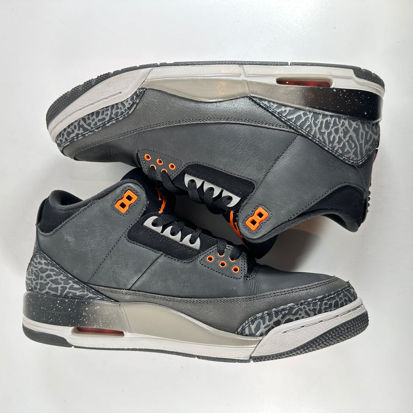 CT8532 080 Jordan 3 Retro Fear Pack (2023) [USED] - 11 M (Used4)