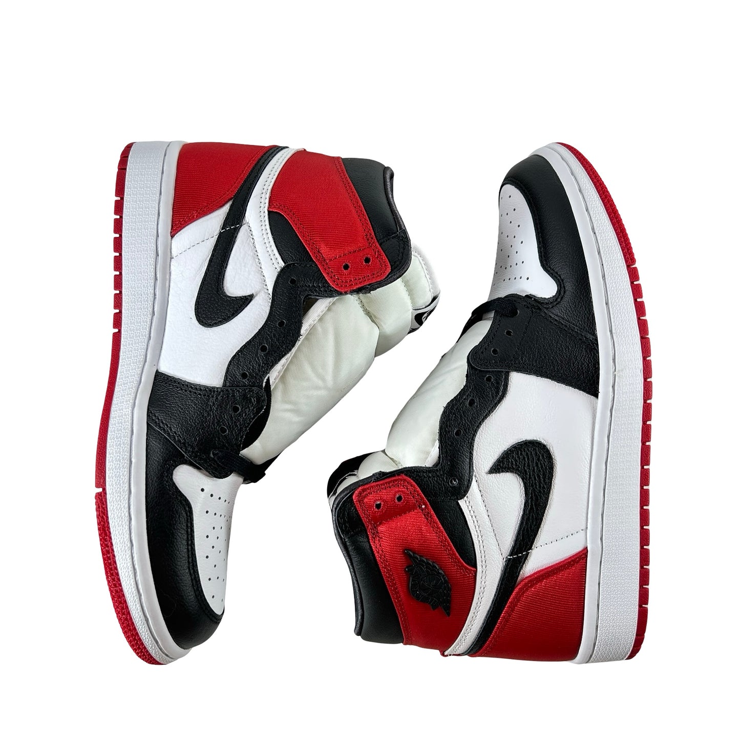 CD0461 016 Jordan 1 Satin Black Toe [CONDITIONAL] - 8 W (Yellowing)