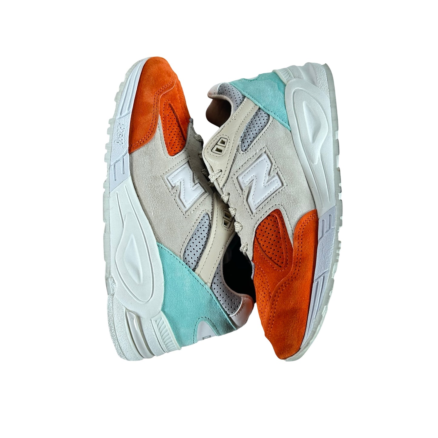 M99OKC2 New Balance 990v2 Kith Cyclades [USED] - 7 M (Used)