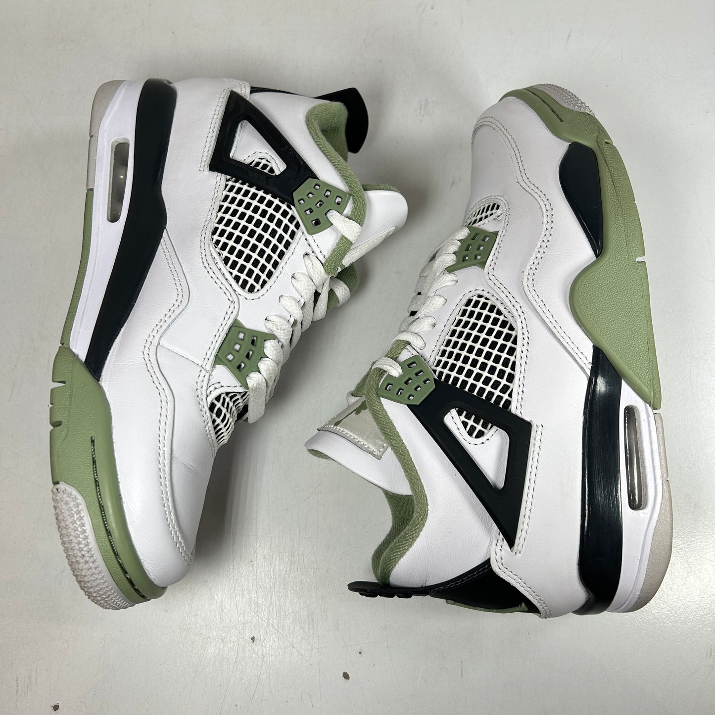 AQ9129 103 Jordan 4 Retro Seafoam (W) [USED] - 7 W (Used2)