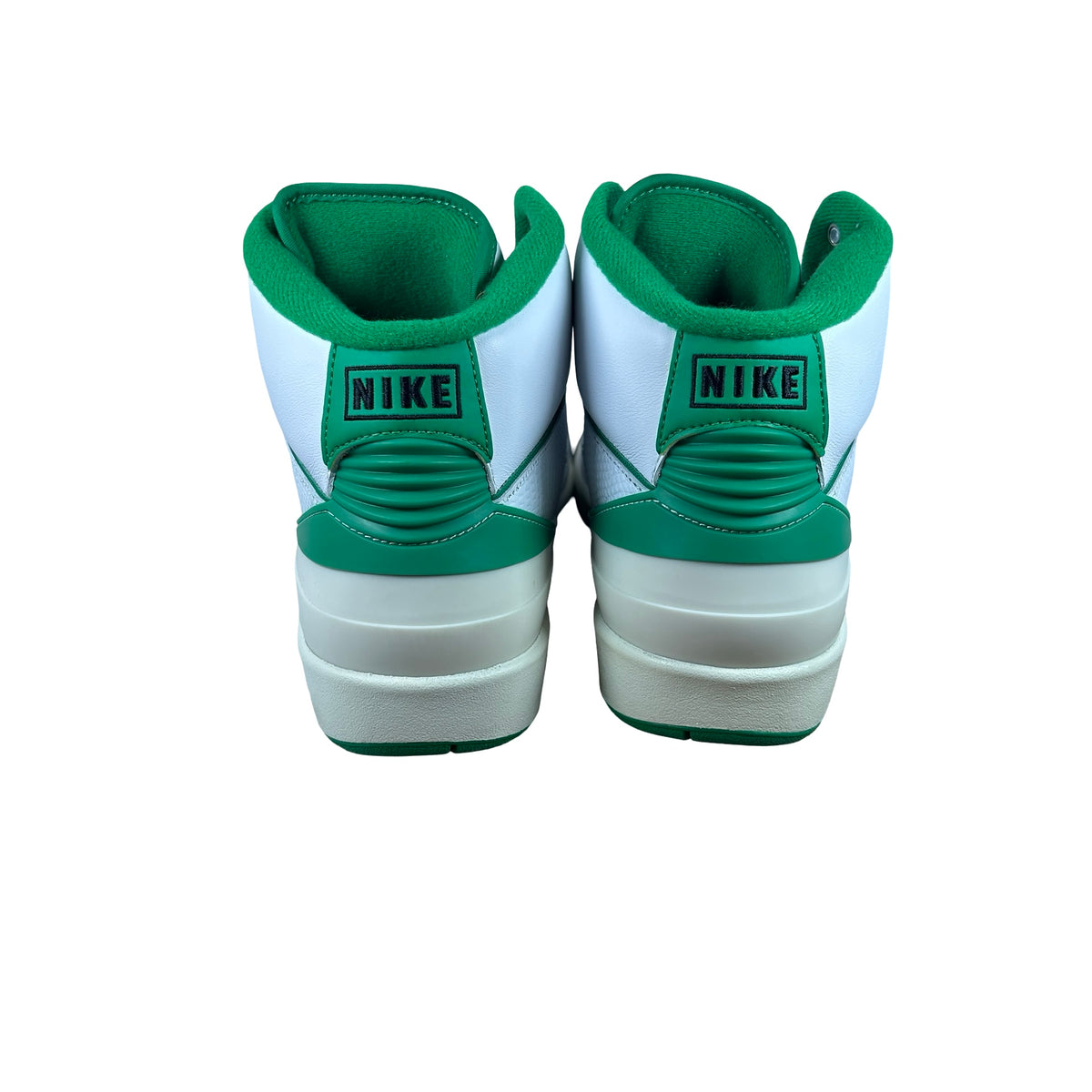 DR8884 103 Jordan 2 Retro Lucky Green - 9.5 M (Used3)