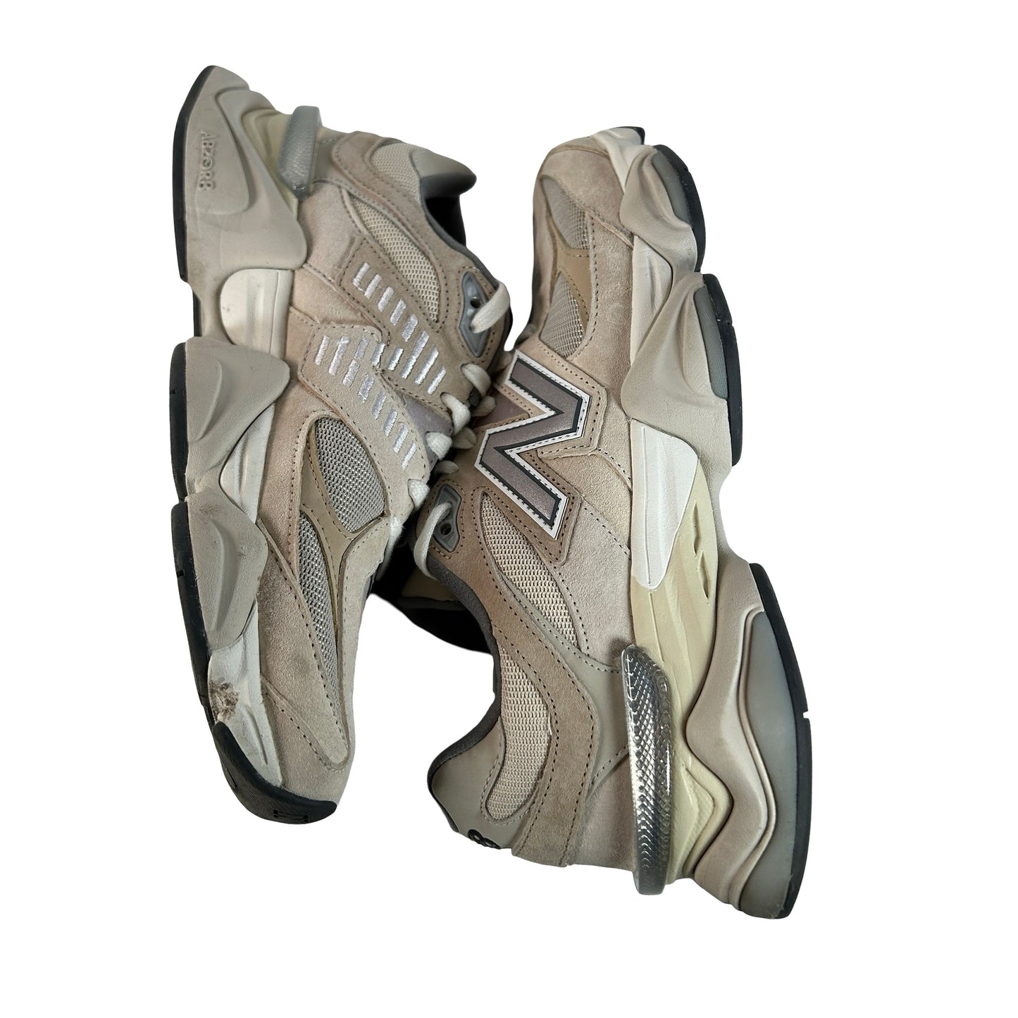 U9060MAC New Balance 9060 Sea Salt [USED] - 8.5 M (Used)