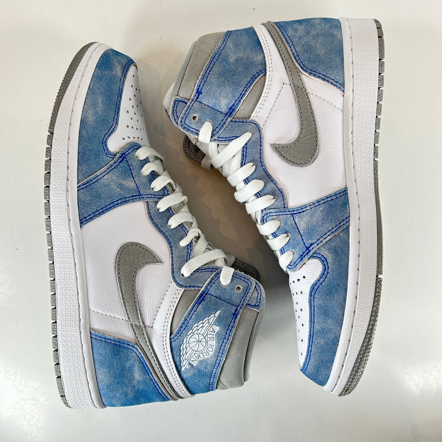 555088 402 Jordan 1 Hiper Real