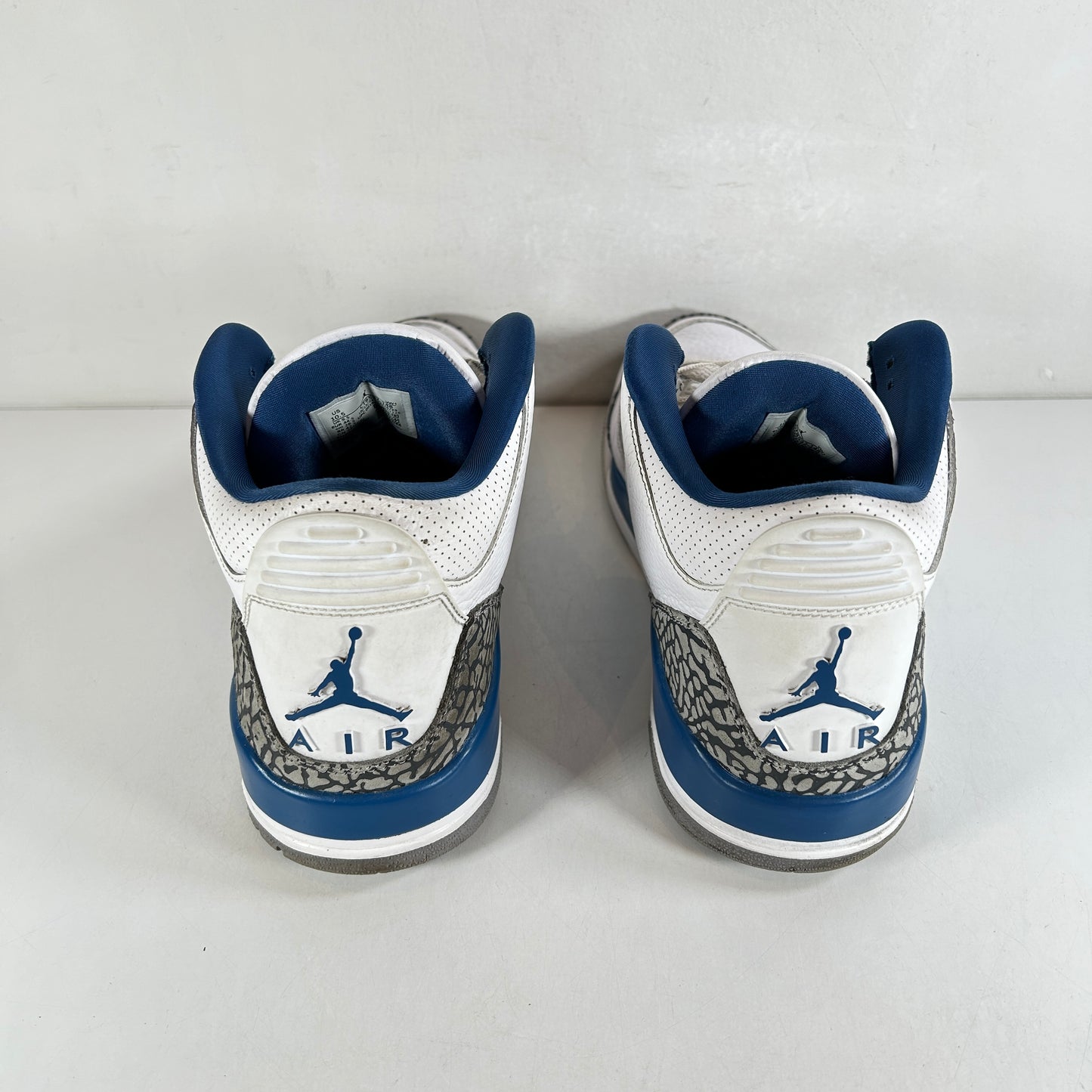 CT8532 148 Jordan 3 Retro Wizards [USED] - 10.5 M (Used)