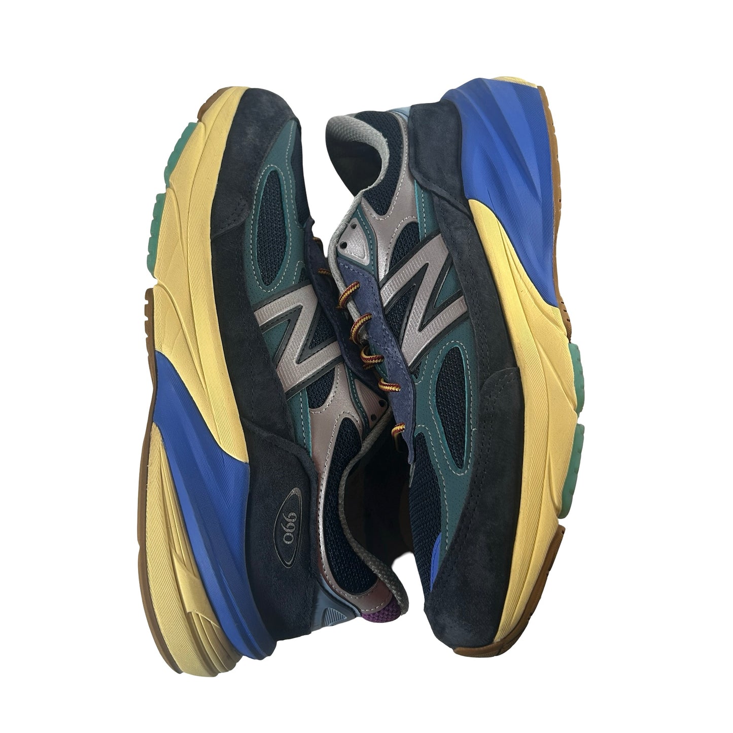M990AC6 New Balance 990v6 Acción Bronson Lapislázuli