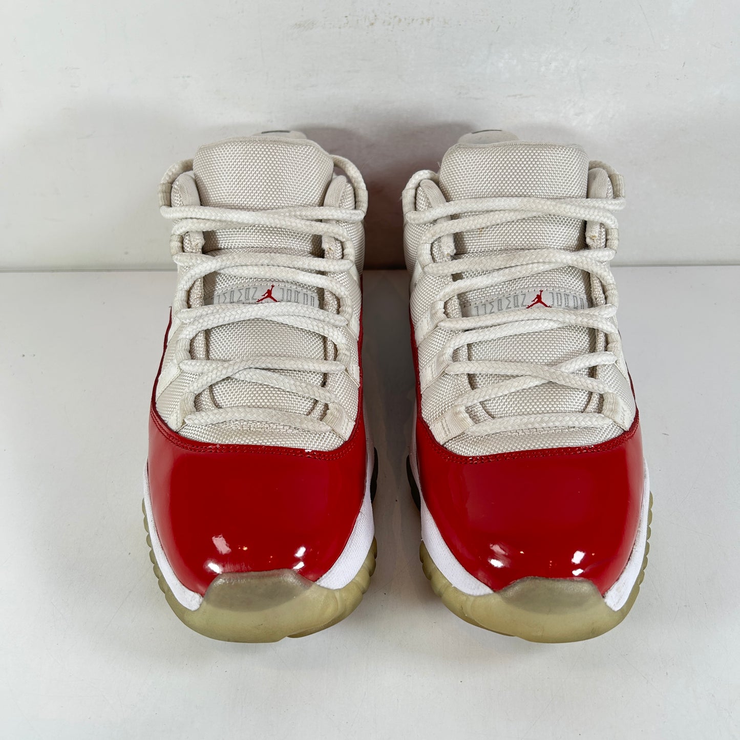 528895 102 Jordan 11 Retro Low Cherry (2016) [USED] - 9 M (Used)