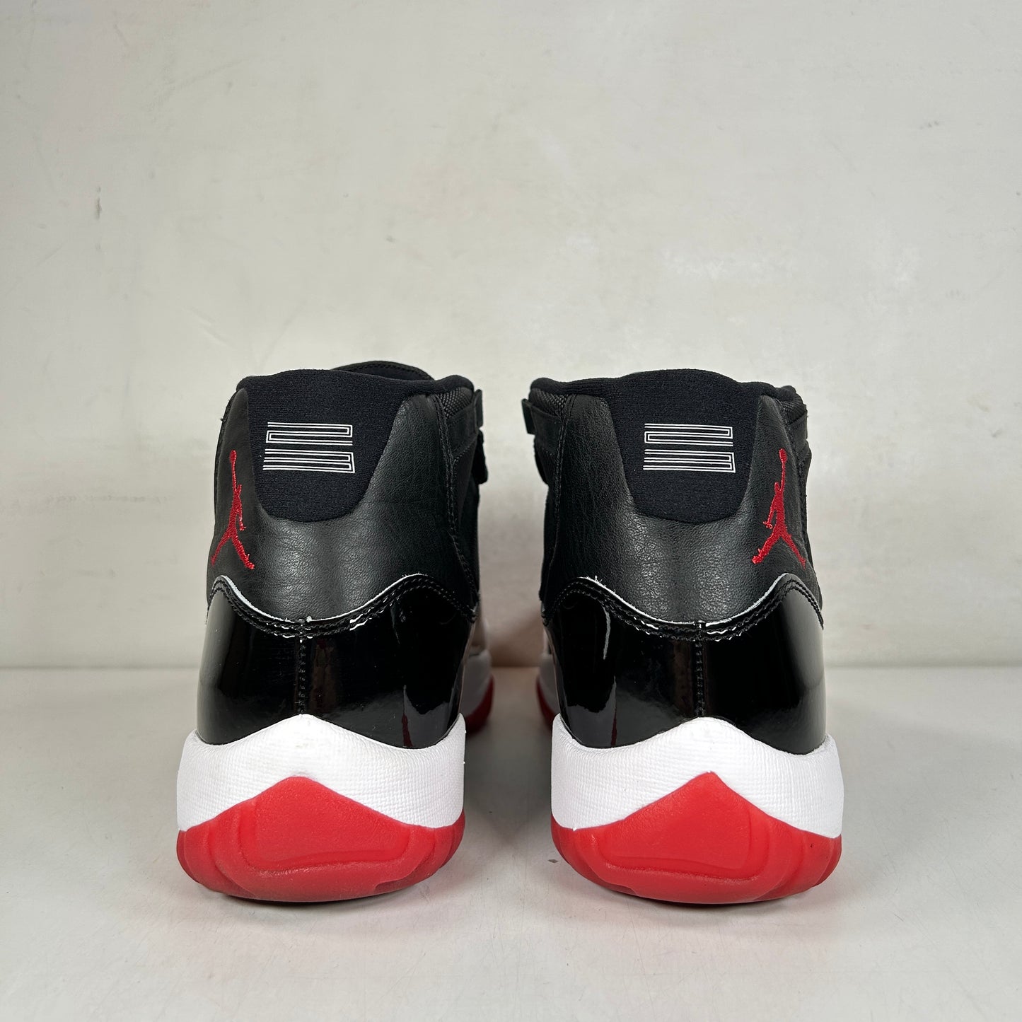 378037 061 Jordan 11 Criado (2019)