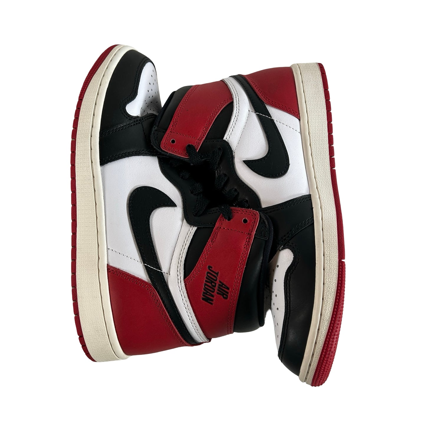 DZ5485 106 Jordan 1 Retro High OG Black Toe Reimagined [USED] - 9.5 M (Used19)