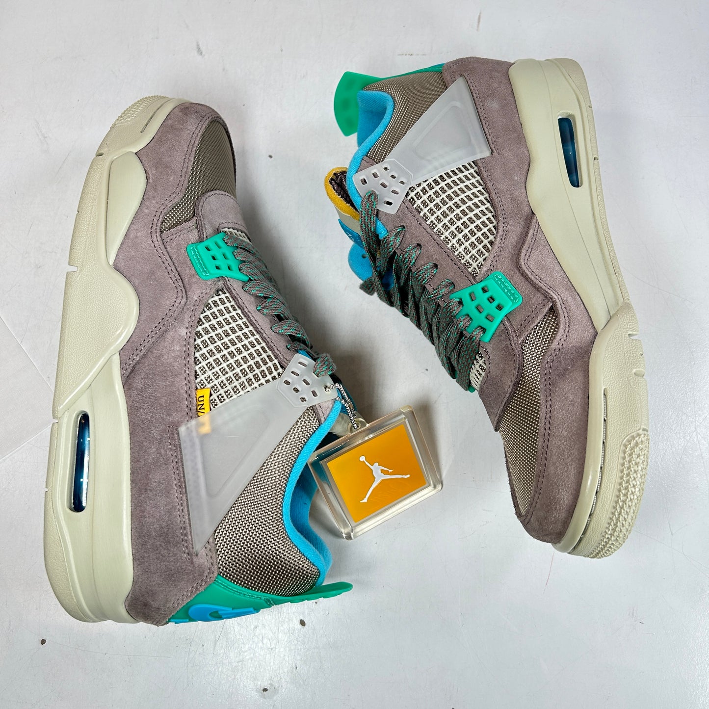 DJ5718 242 Jordan 4 Union Taupe Haze [USED] - 9 M (Used2)