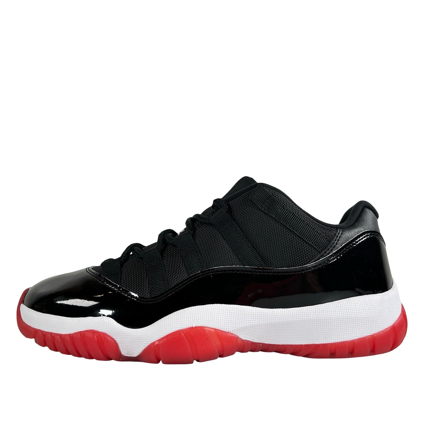 FV5104 006 Jordan 11 Retro Low Bred (2025) - 9 M (Used2)