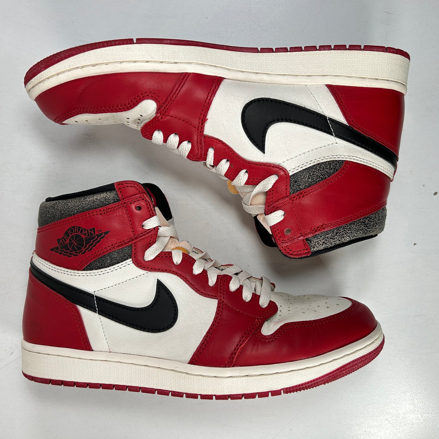 DZ5485 612 Jordan 1 Retro High OG Chicago Lost And Found [USED] - 9.5 M (Used3)