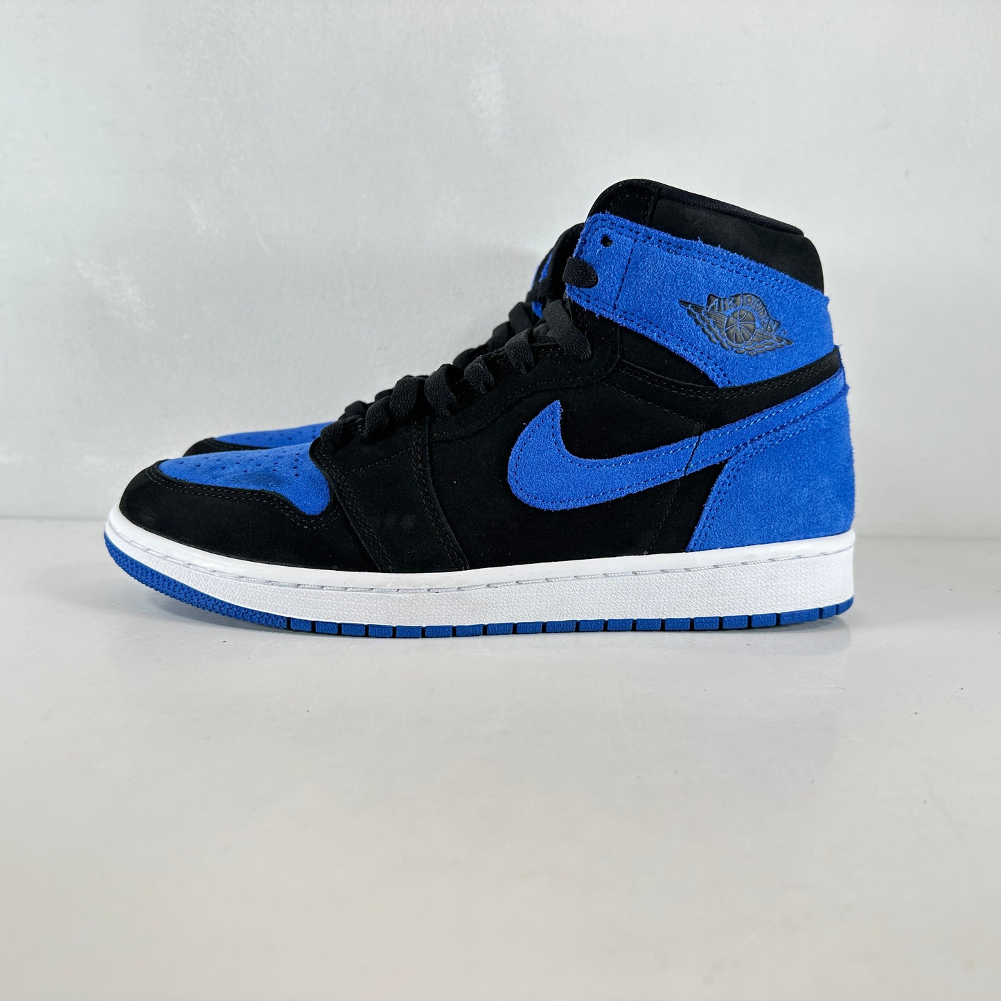 DZ5485 042 Jordan 1 Retro High OG Royal Reimagined [USED] - 8.5 M (Used)