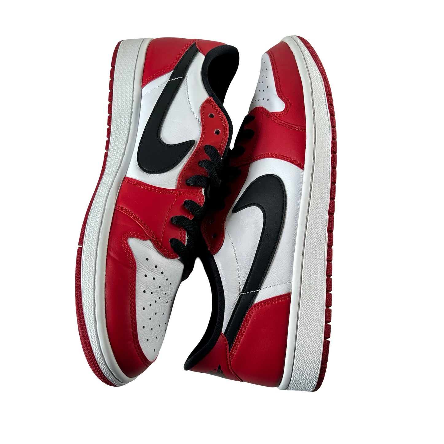 705329 600 Jordan 1 Retro Bajo Chicago (2016)