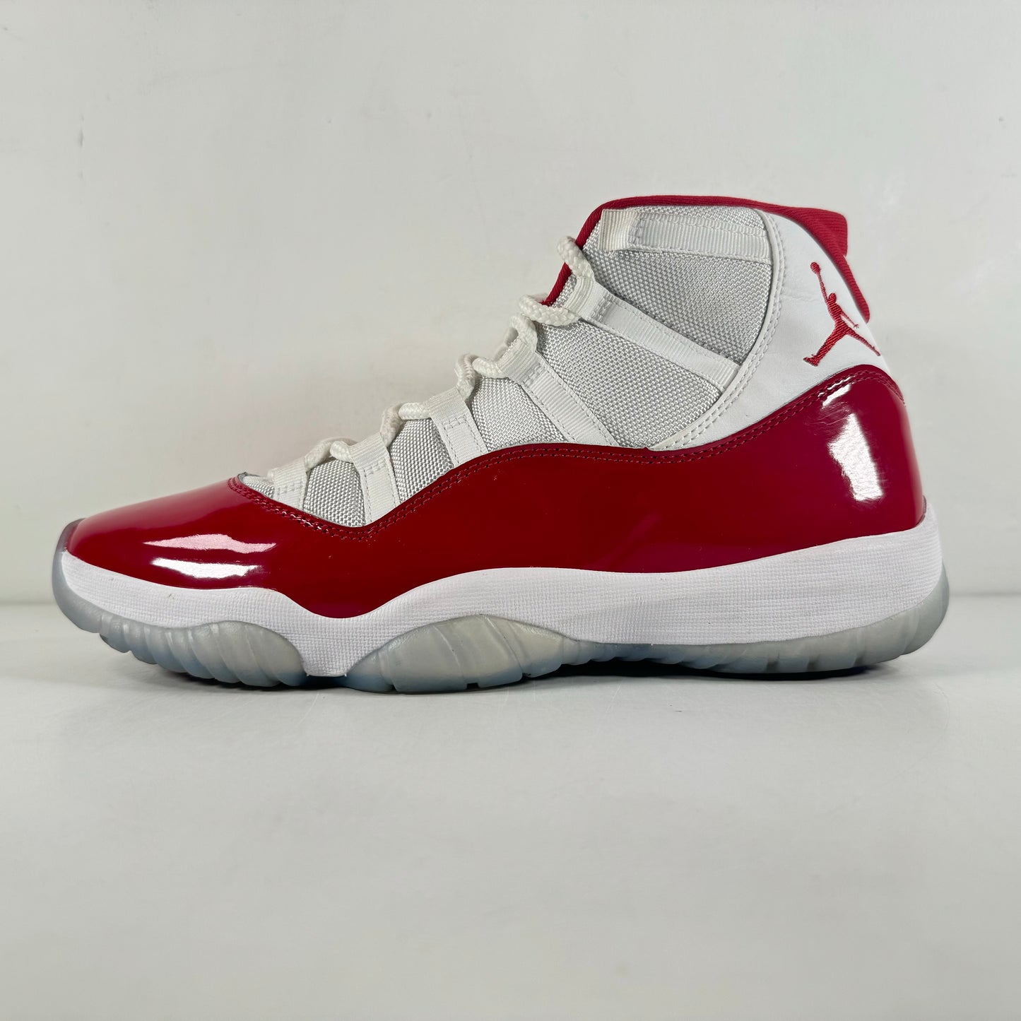 CT8012 116 Jordan 11 Retro Cereza (2022)