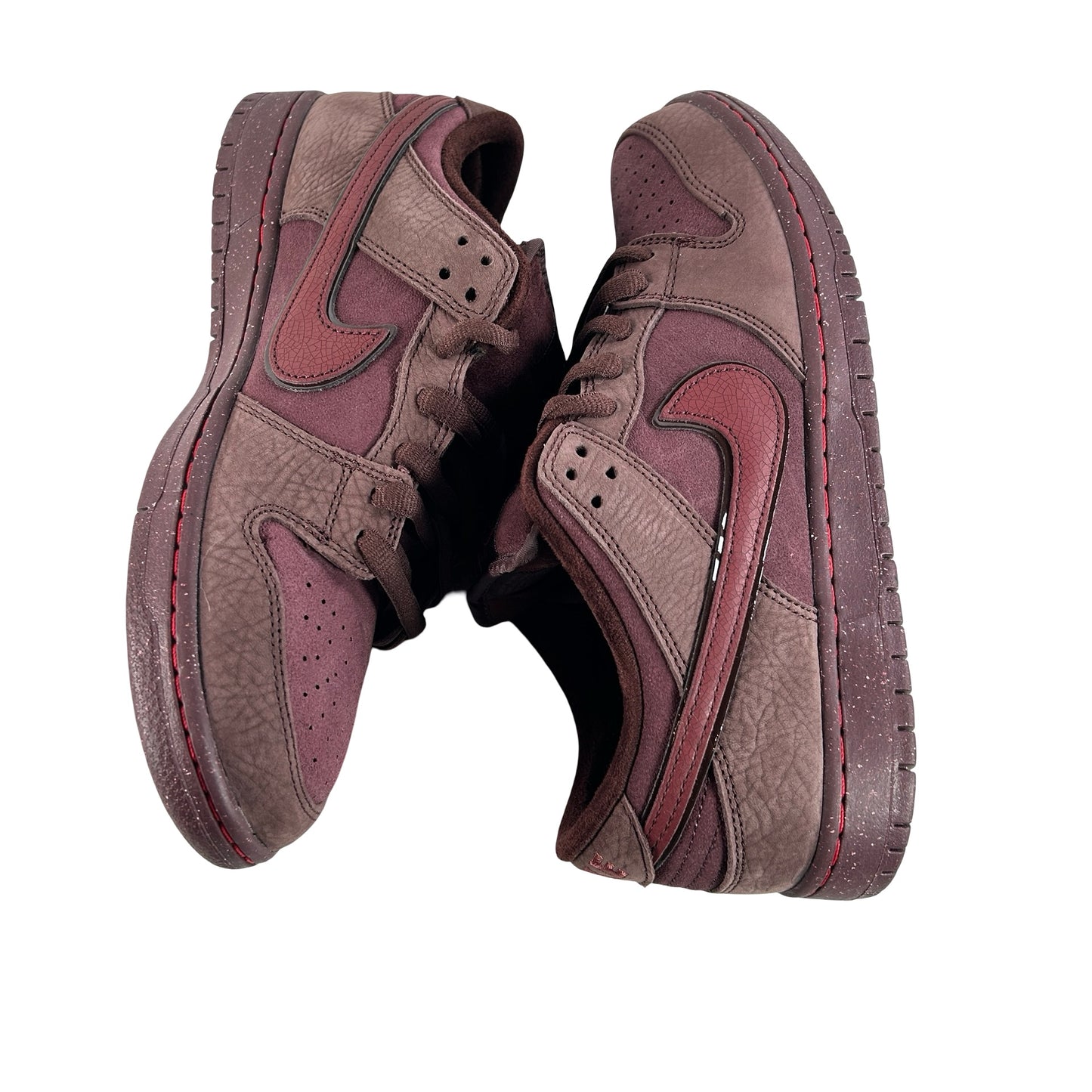 FN0619 600 Nike SB Dunk Low “City of Love” [USED] - 9.5 M (Used)