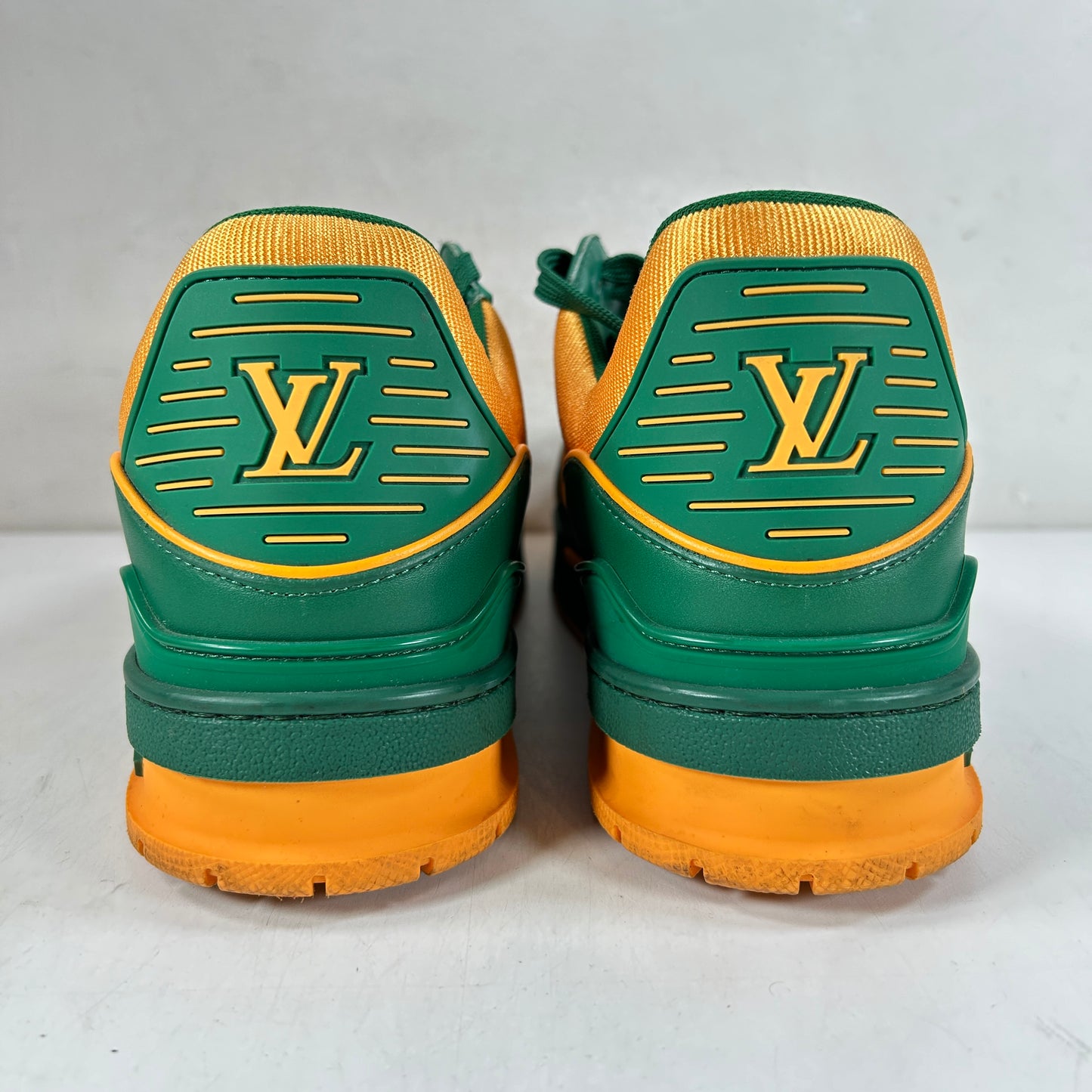 1A8WFY Louis Vuitton Trainer Green Orange - LV 7 (Used)