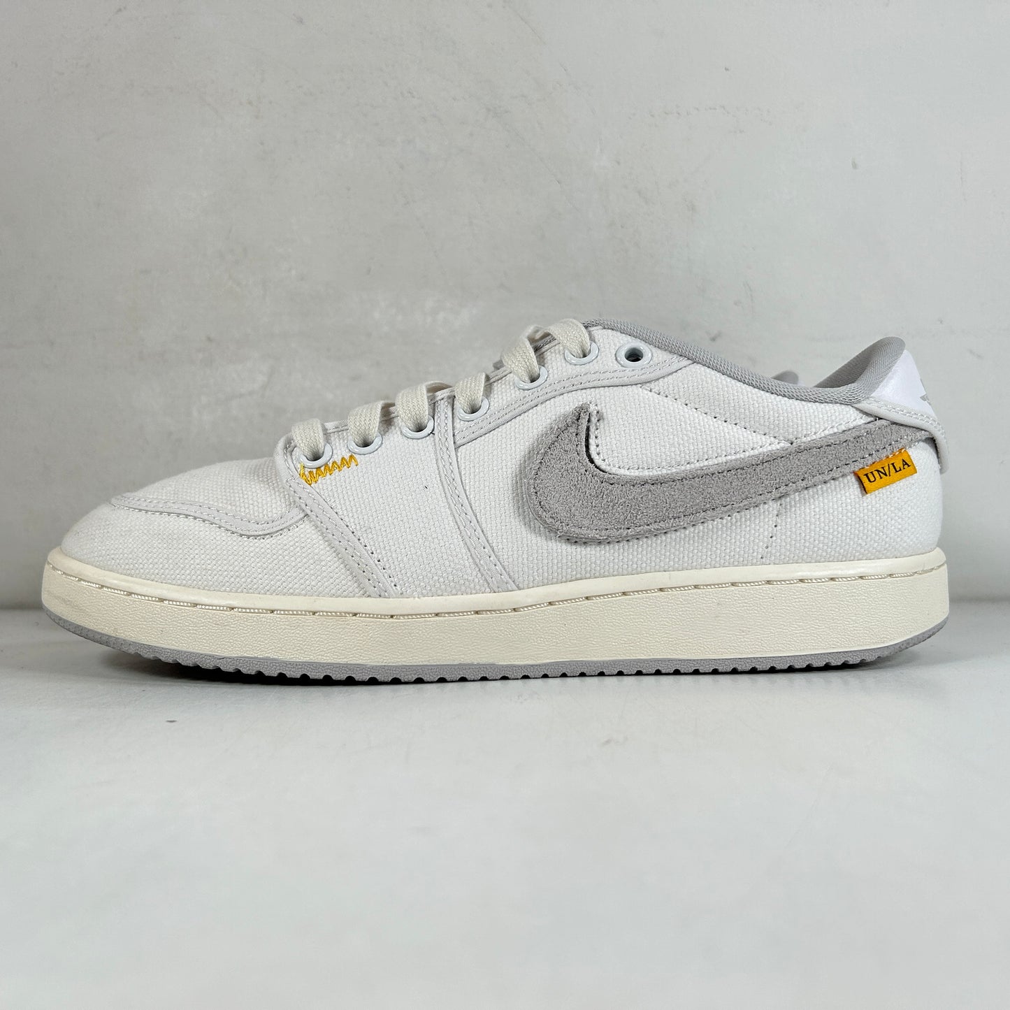 DO8912 101 Jordan 1 Retro AJKO Low SP Union White Canvas [USED] - 8.5 M (Used)