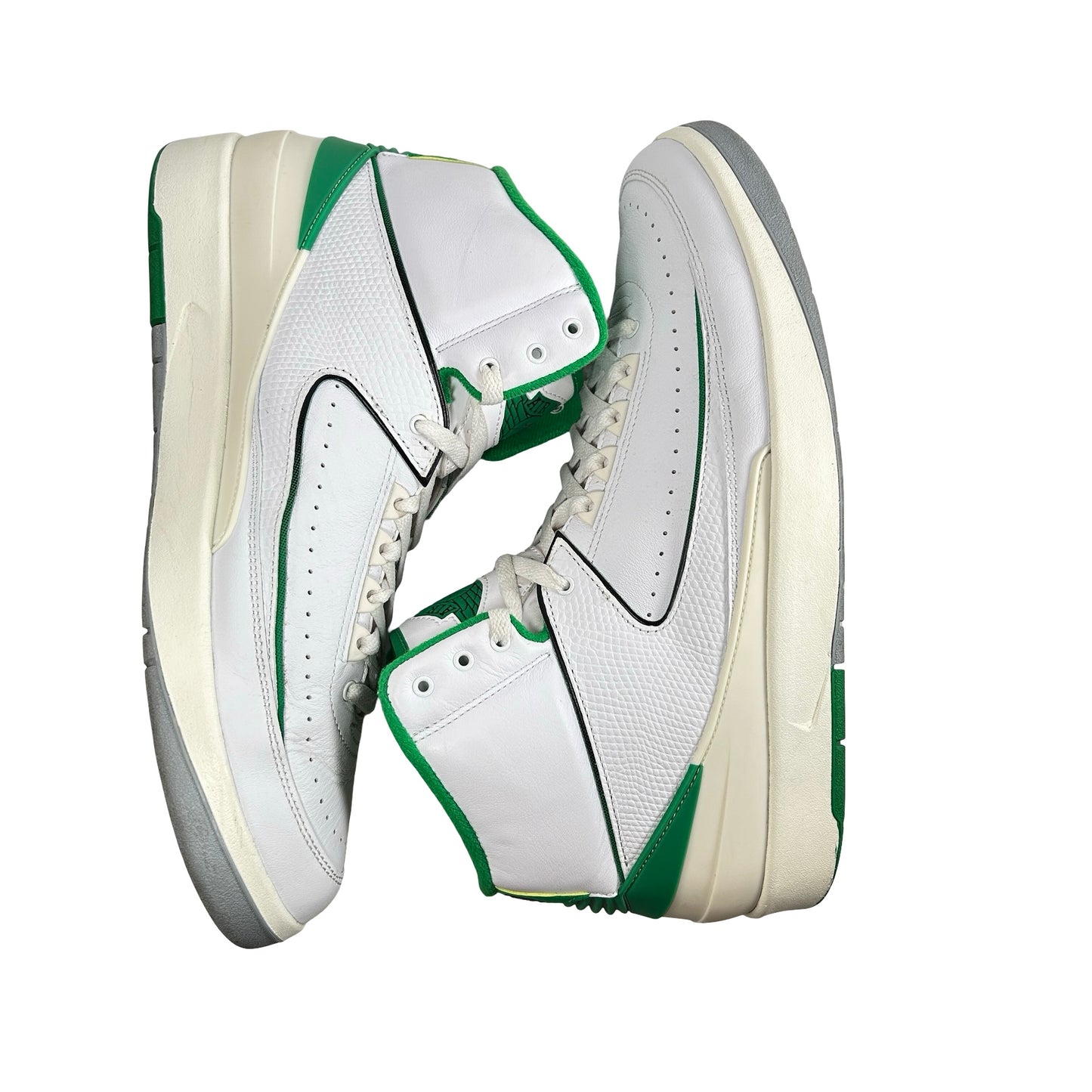 DR8884 103 Jordan 2 Retro Lucky Green - 13 M (Used3)