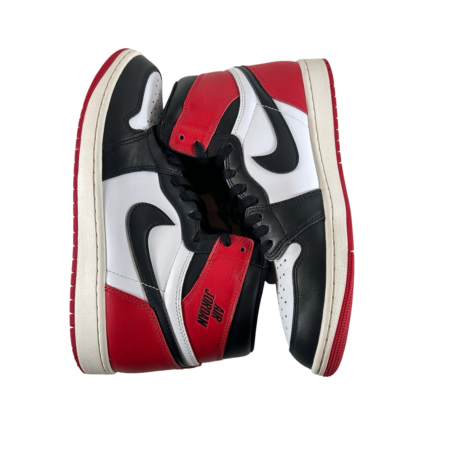 DZ5485 106 Jordan 1 Retro High OG Black Toe Reimagined [USED] - 11 M (Used9)