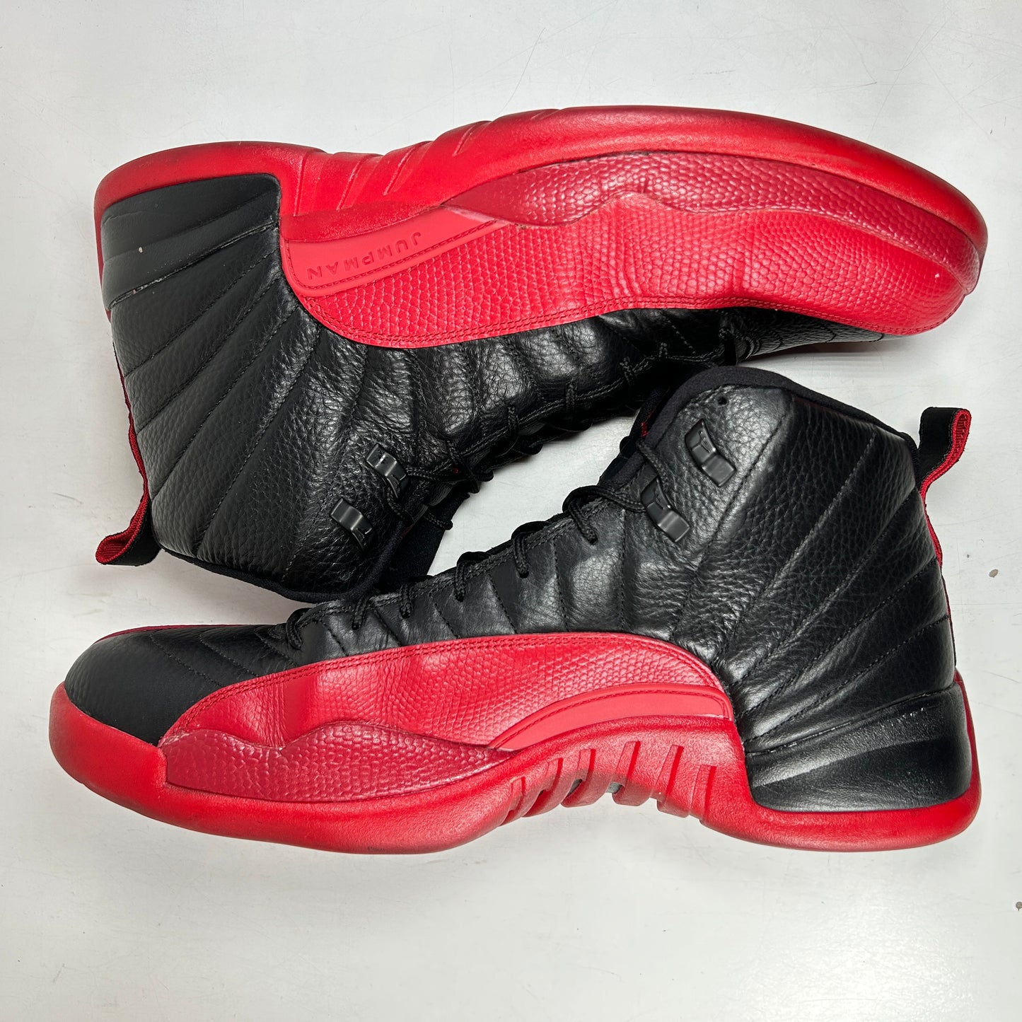 130690 002 Jordan 12 Retro Juego de gripe (2016)