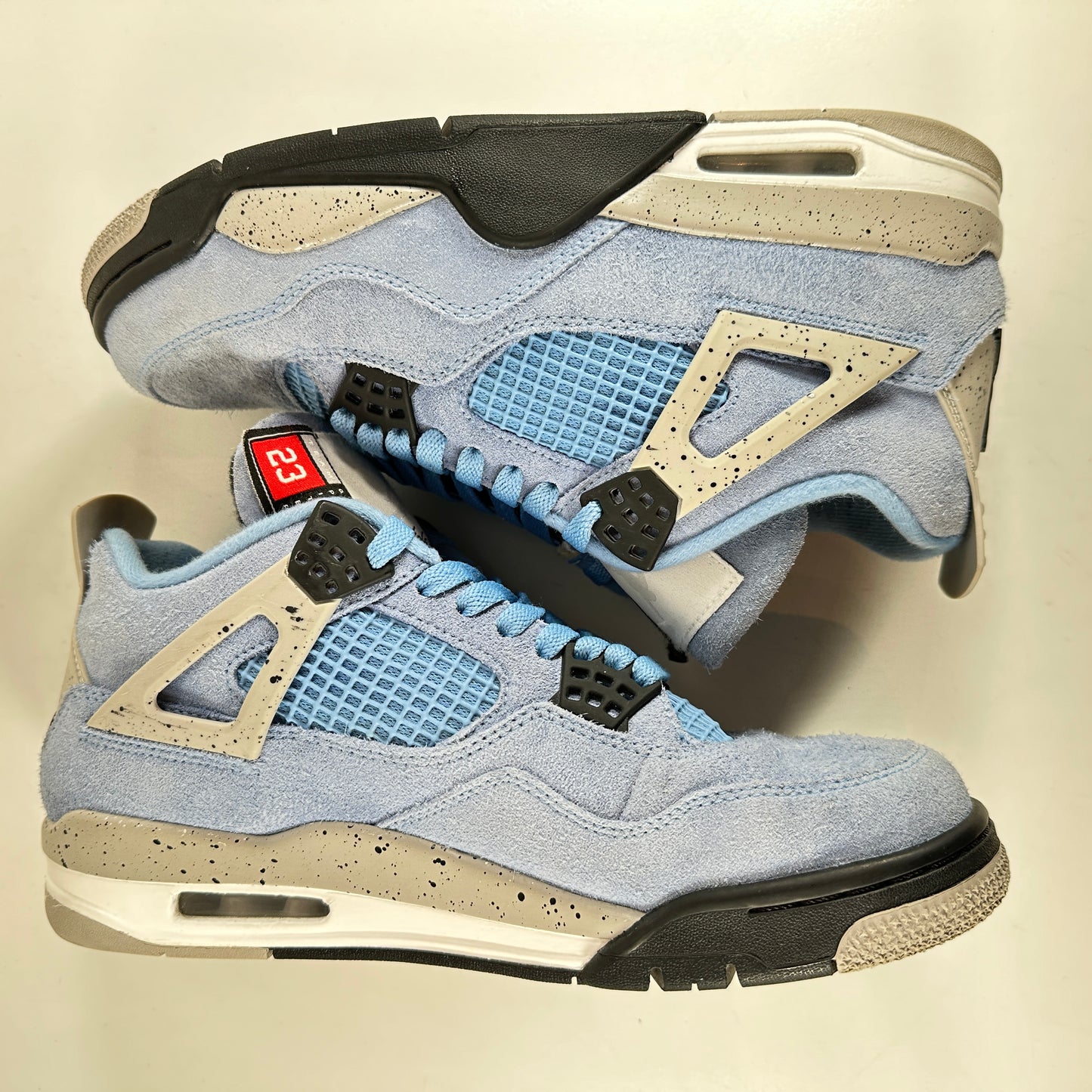 CT8527 400 Jordan 4 University Blue [USED] - 8.5 M (Used) (No Insoles)