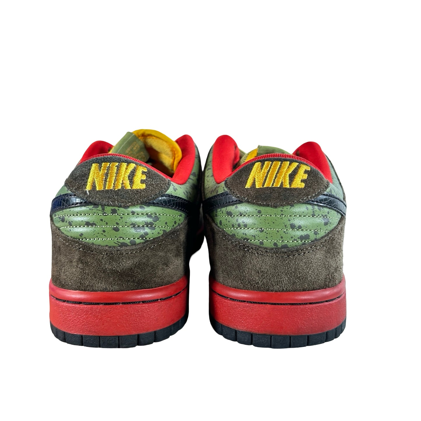 313170 302 Nike SB Dunk Low Asparagus [USED - 10.5 M (Used)