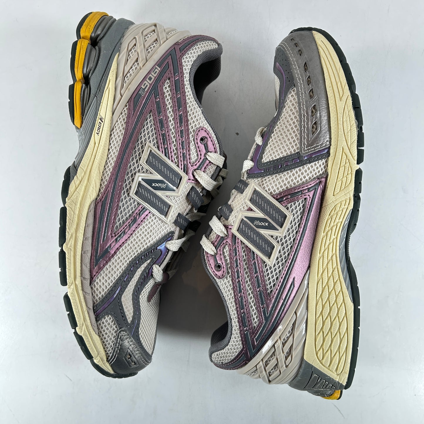 M1906RRA New Balance 1906R Licorice [USED] - 8 M (Used)