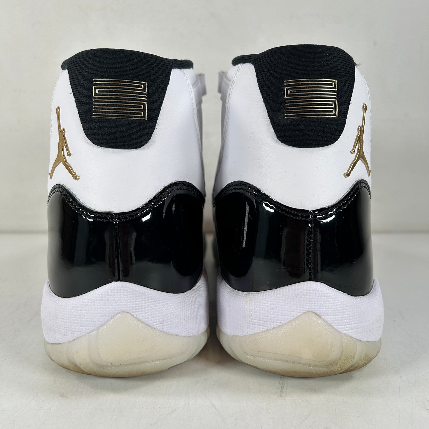 CT8012 170 Jordan 11 Retro DMP Defining Moments (2023) [USED] - 10 M (Used)