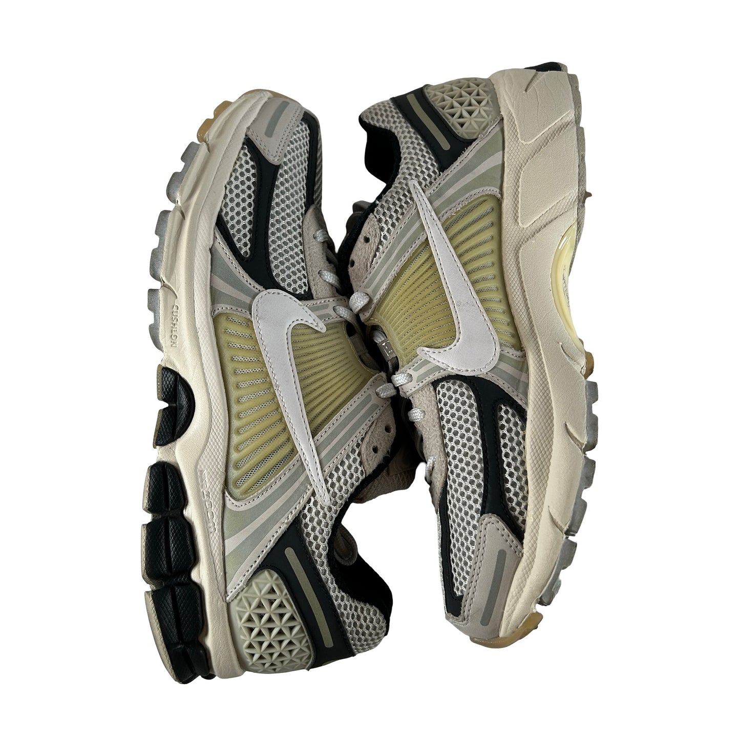 FN7649 110 Nike Zoom Vomero 5 Supersonic Light Bone Black [USED] - 10 M (Used)