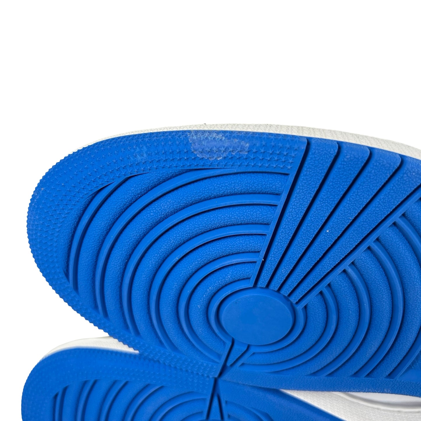 553558 140 Jordan 1 Low Alternate Royal Toe [CONDITIONAL] - 9.5 M (Glue stain on sole)