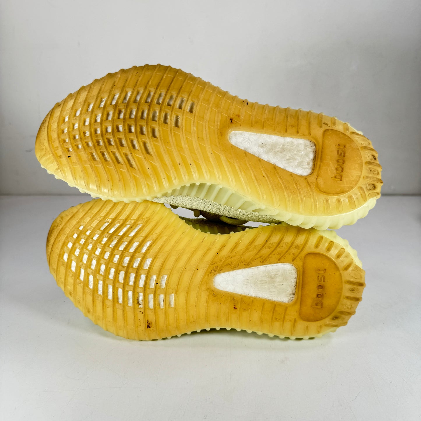 F36980 adidas Yeezy Boost 350 V2 Butter [USED] - 5 M (Used)