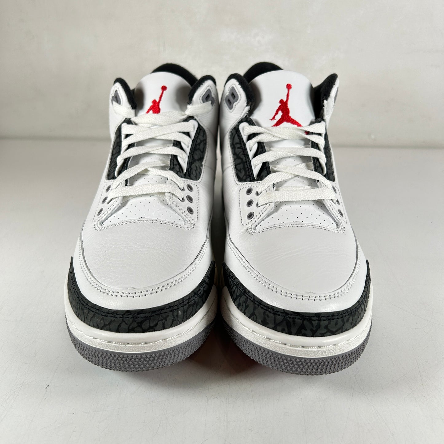 CT8532 106 Jordan 3 Retro Cement Grey [USED] - 9.5 M (Used)