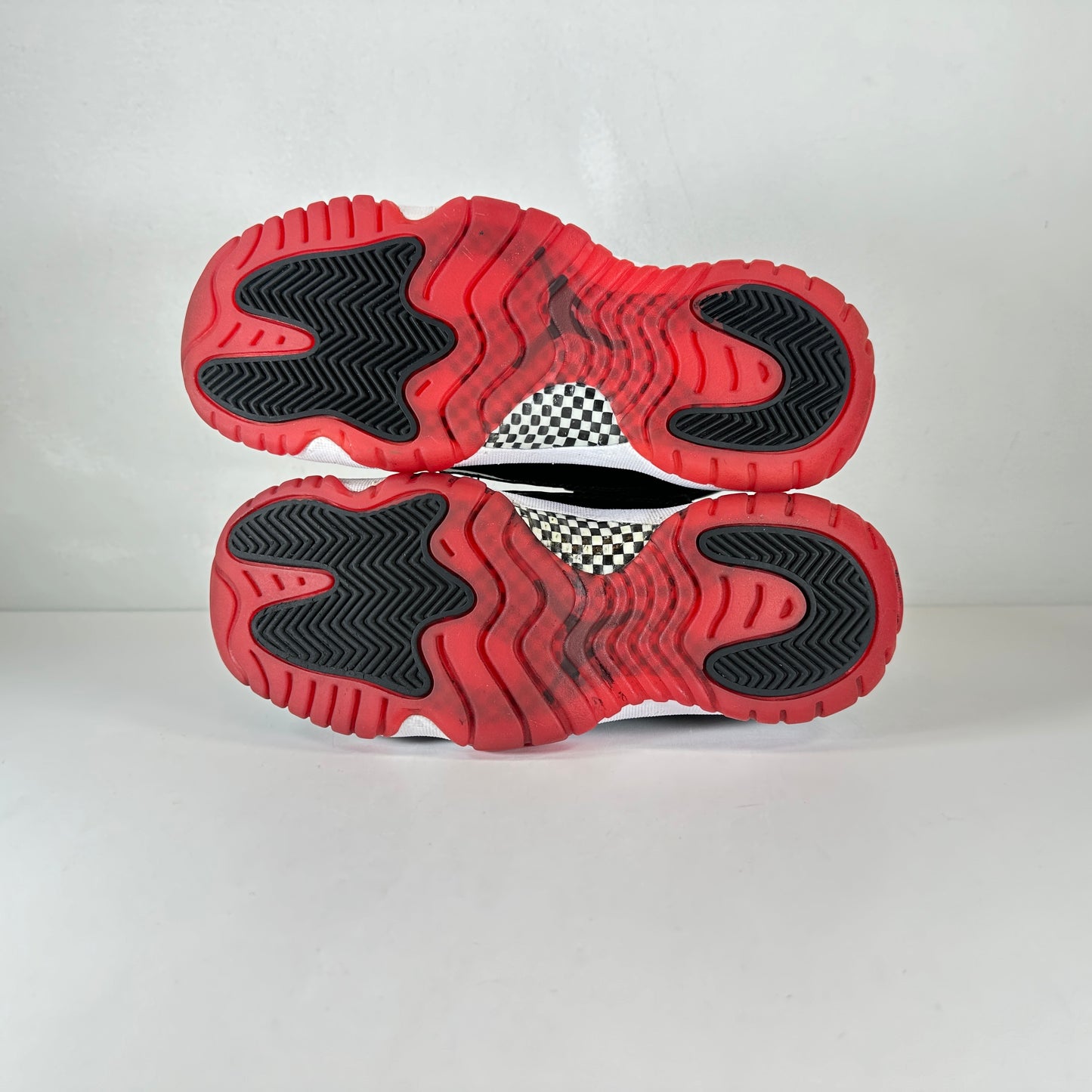 378038 061 Jordan 11 Retro Playoffs Bred (2019) (GS) [USED] - 5 Y (Used) (No Box)