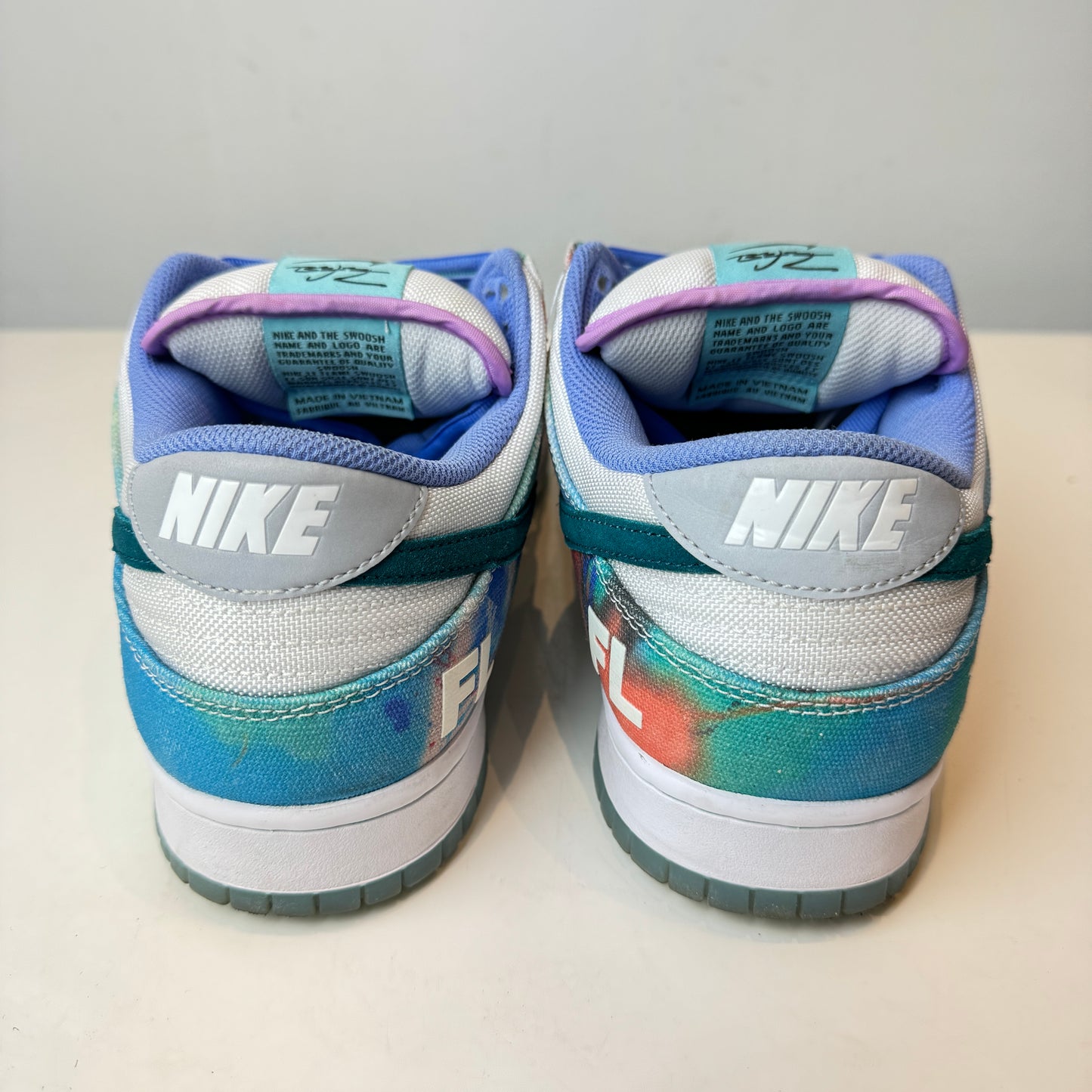 HF6061 400 Nike SB Dunk Low Futura Laboratories Bleached Aqua [USED] - 13 M (Used)