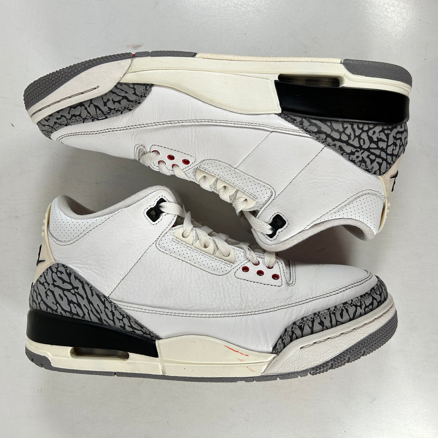 DN3707 100 Jordan 3 Retro White Cement Reimagined [USED] - 9.5 M (Used6)