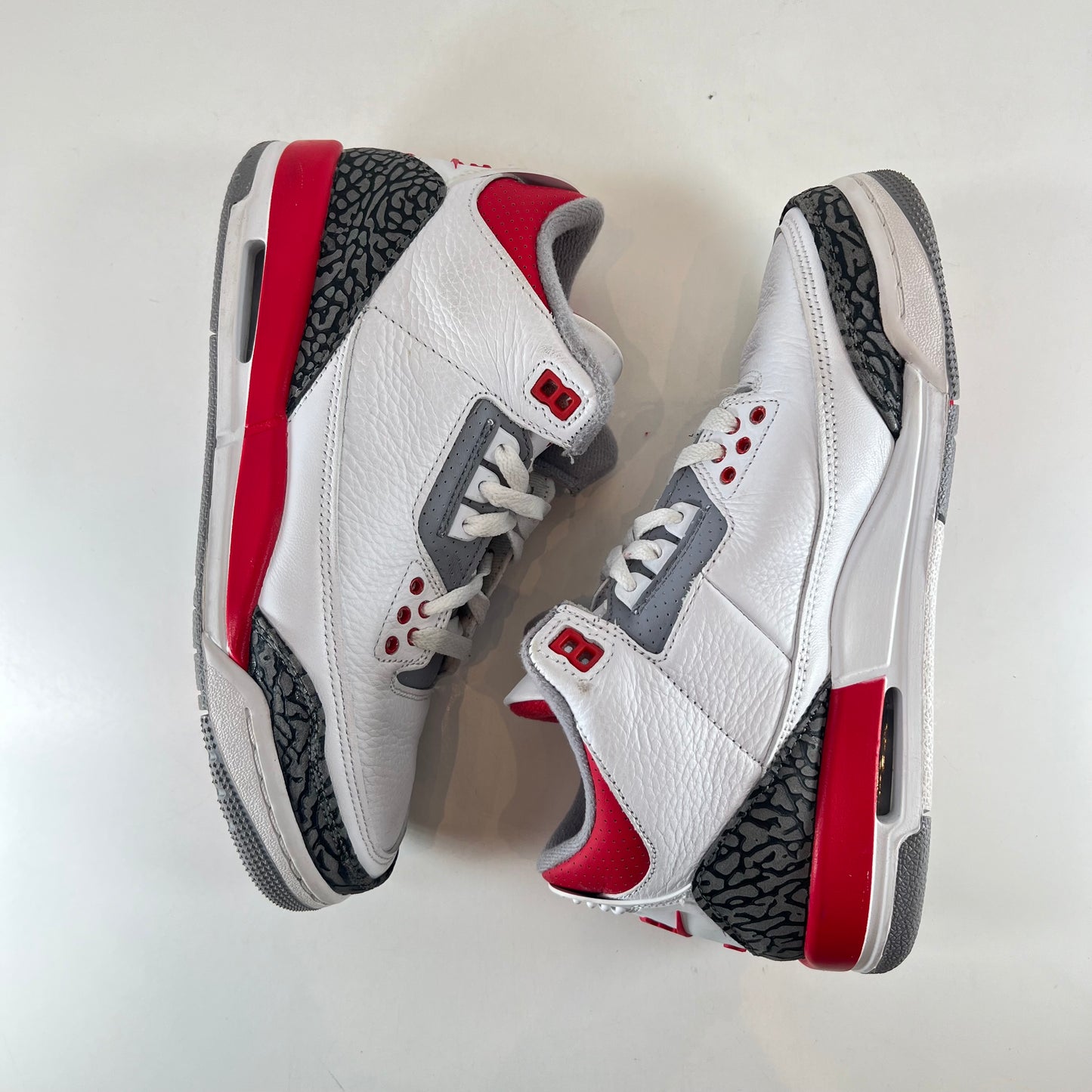 DM0967 160 Jordan 3 Retro Fire Red (2022) (GS) [USED] - 7 Y (Used2)