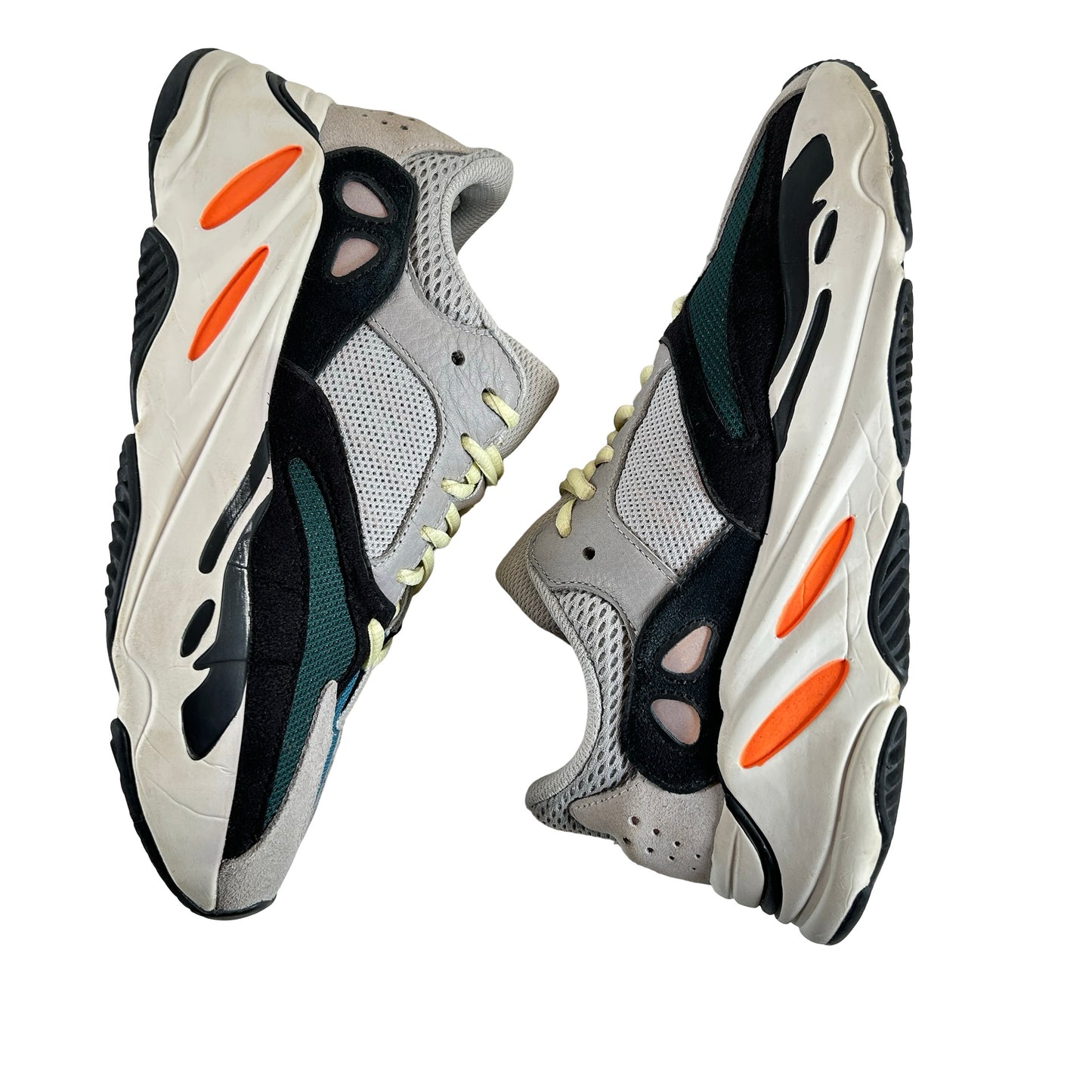 B75571 Yeezy 700 Wave Runner [USED] - 7.5 M (Used)