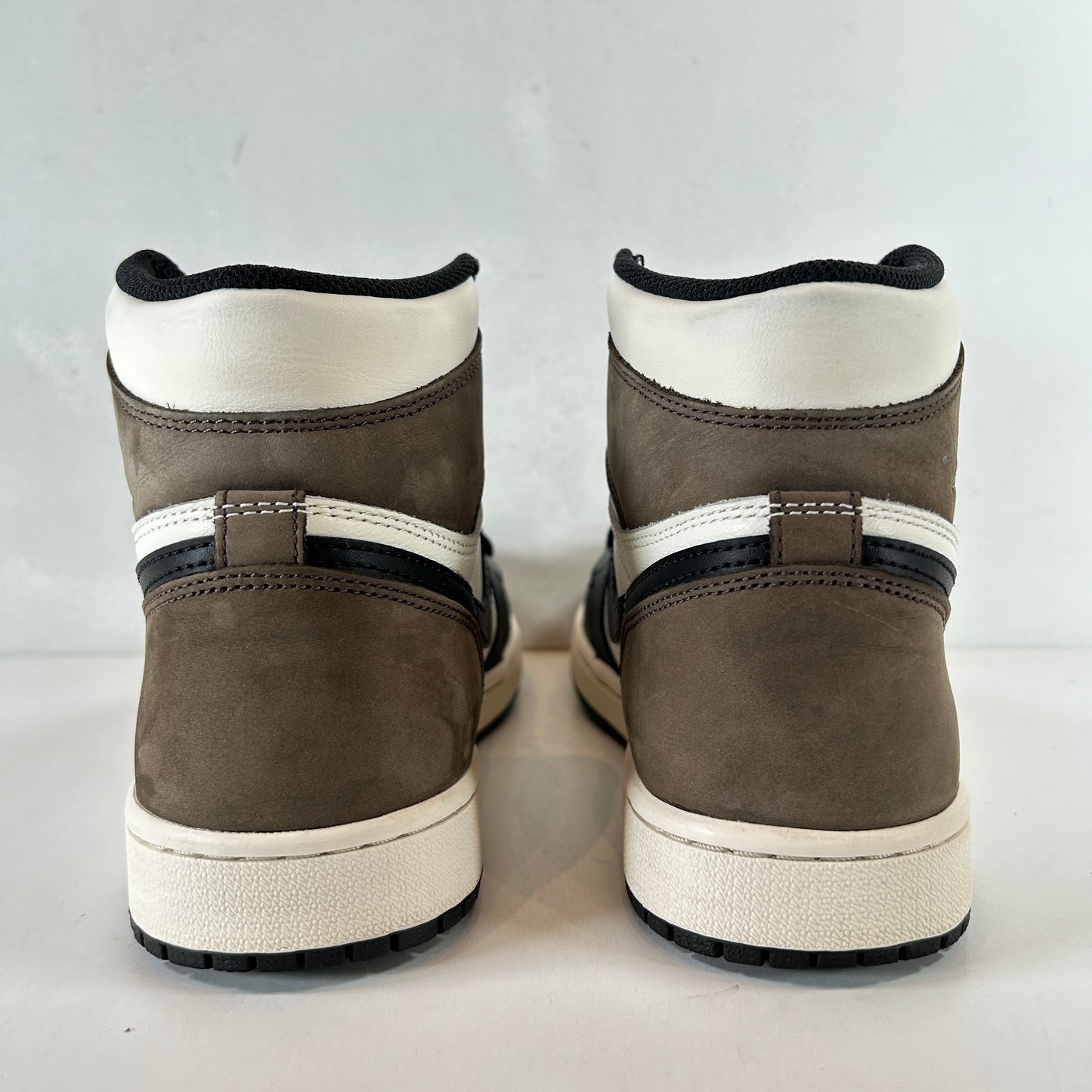 555088 105 Jordan 1 Mocha [USED] - 8.5 M (Used2)