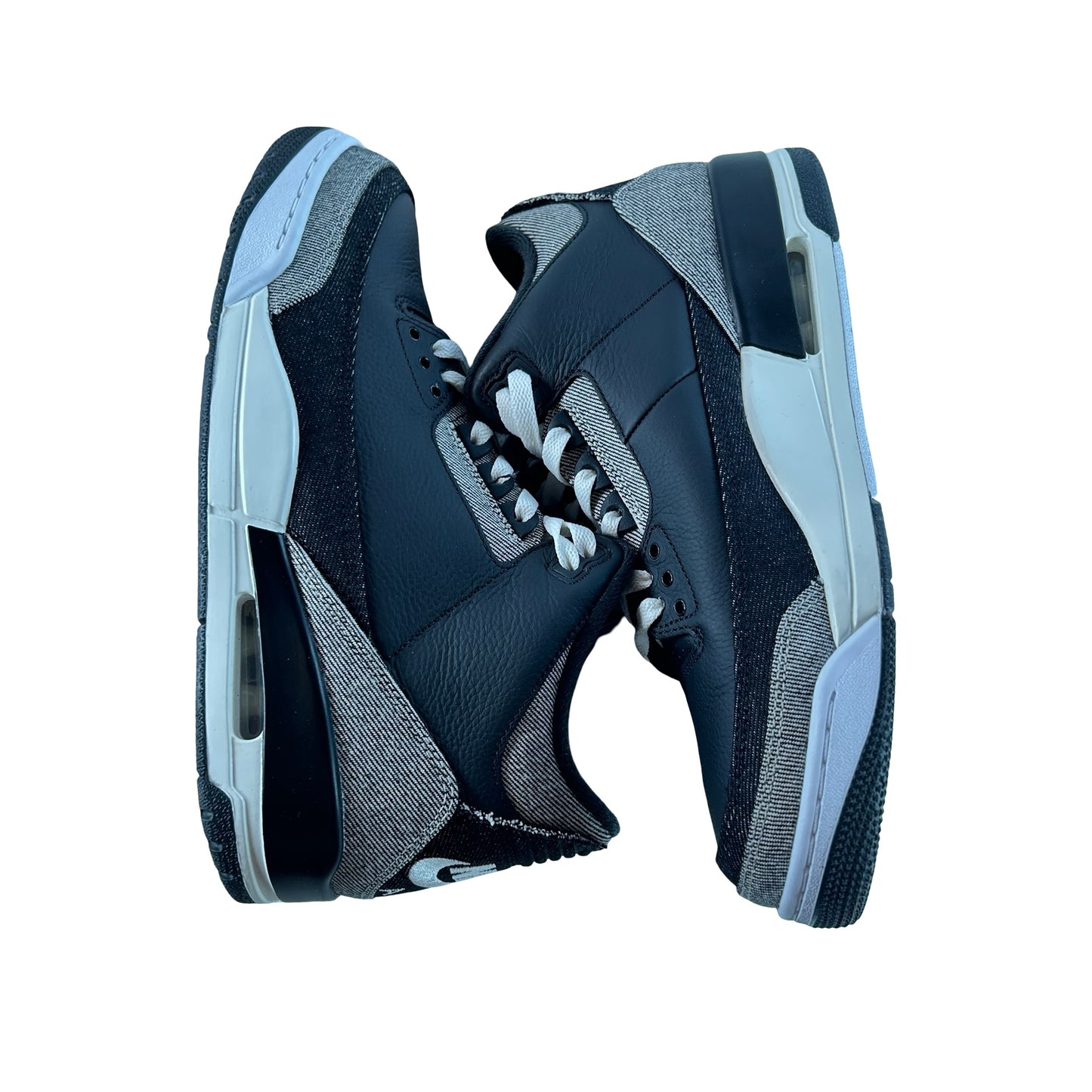 IR0914 400 Jordan 3 Retro Levi’s Black [USED] - 9.5 M (Used2)