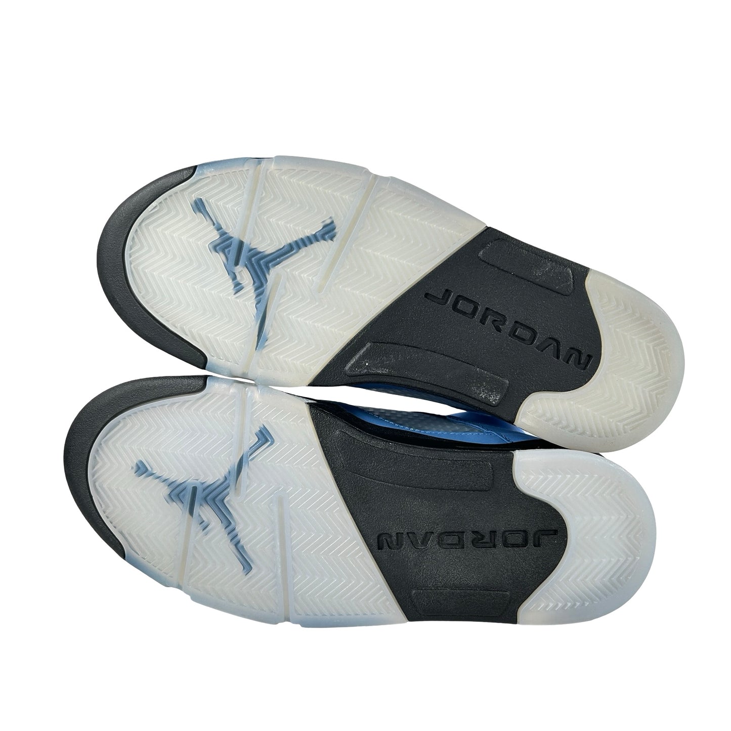 DV1310 401 Jordan 5 Retro UNC University Blue [USED] - 9 M (Used5)
