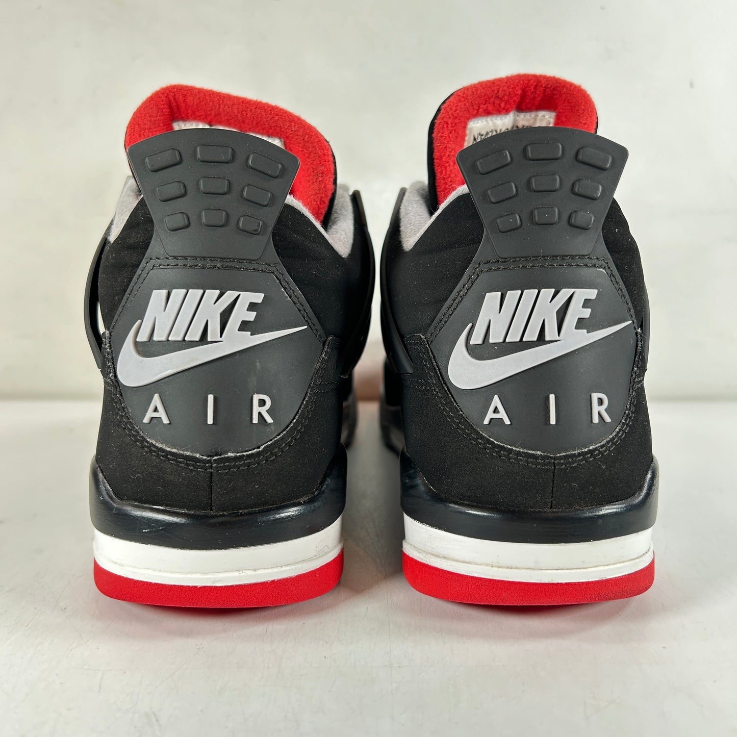 308497 060 Jordan 4 Bred (2019) [USED] - 10 M (VNDS)